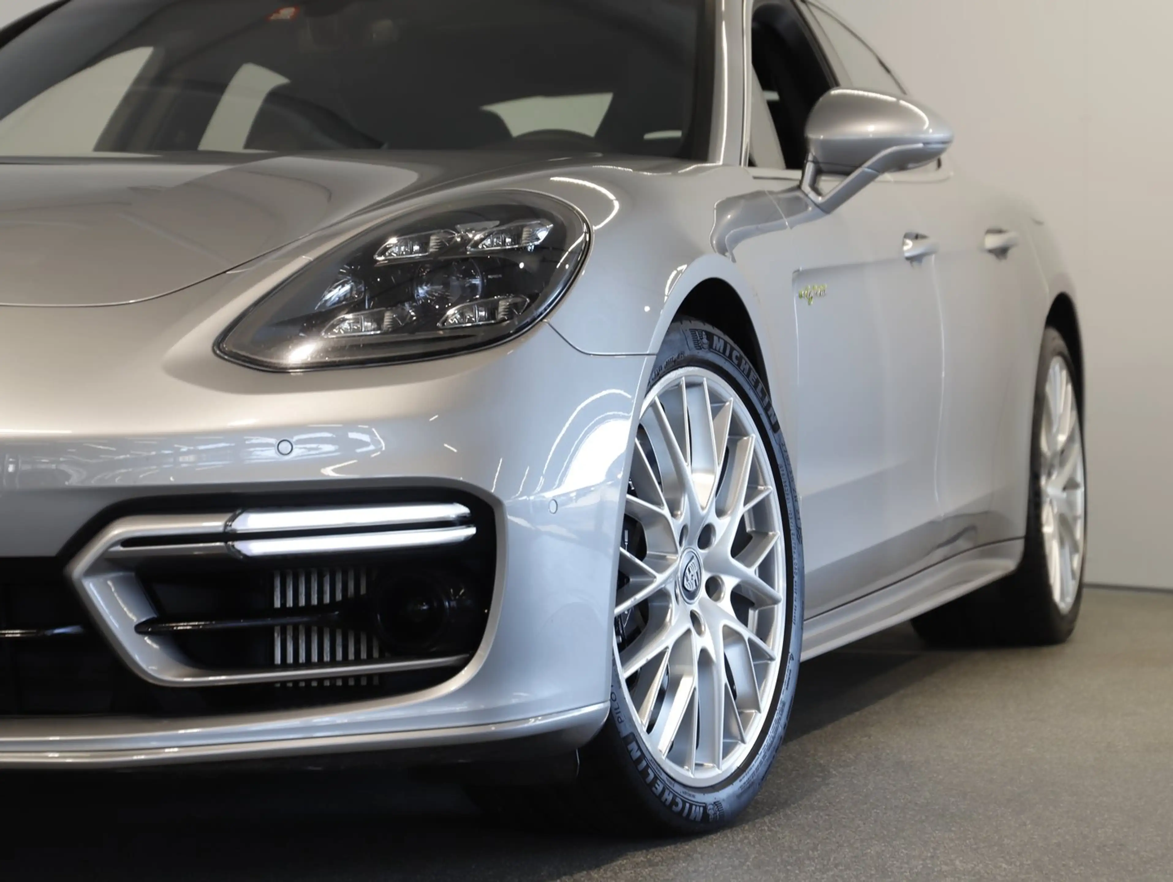 Porsche Panamera 4S E-Hybrid G2 II — photo 6