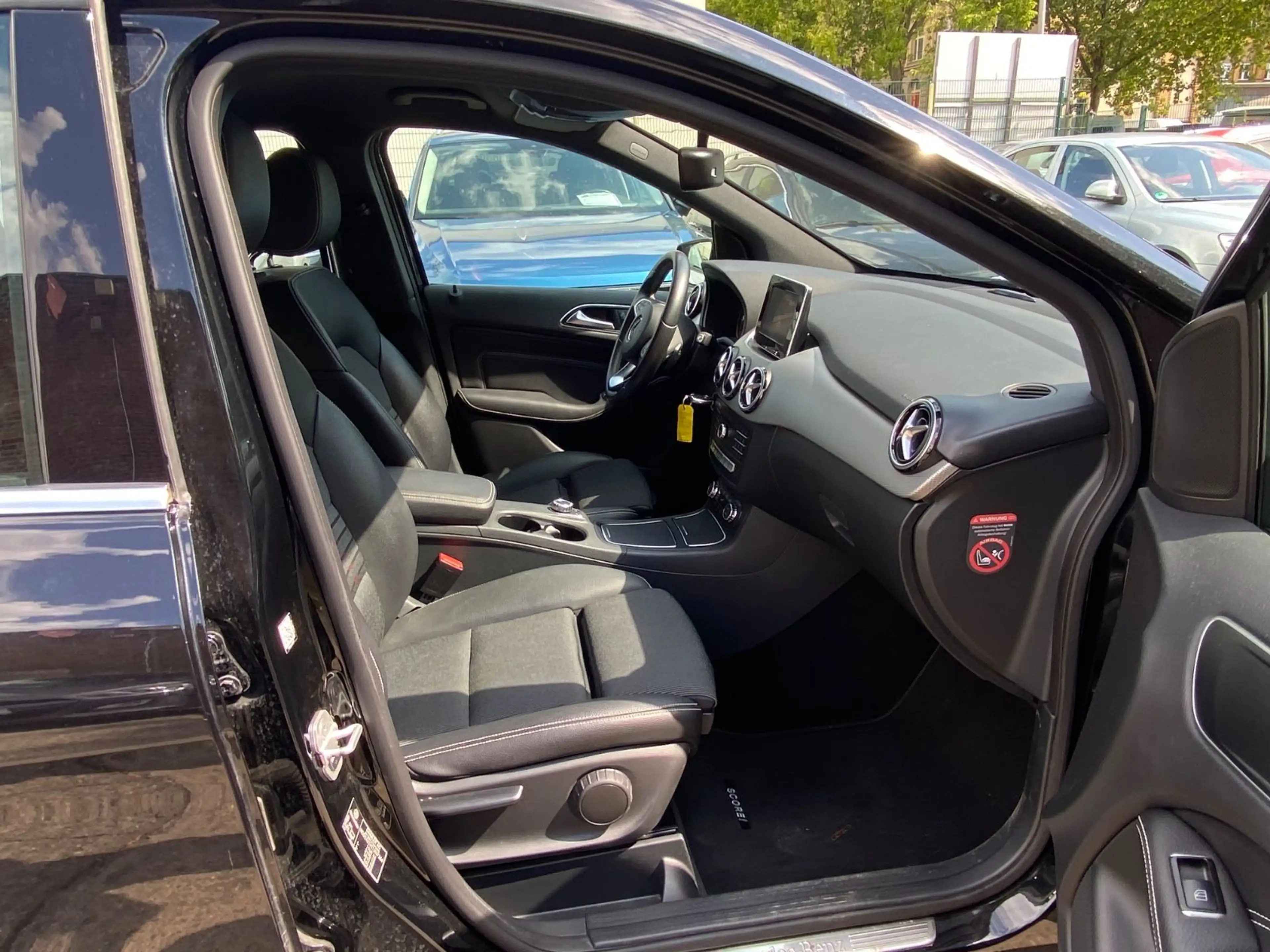 Mercedes-Benz B 180 "Score" Navi+Leder+Kamera+Sitzheizung+PDC — photo 14