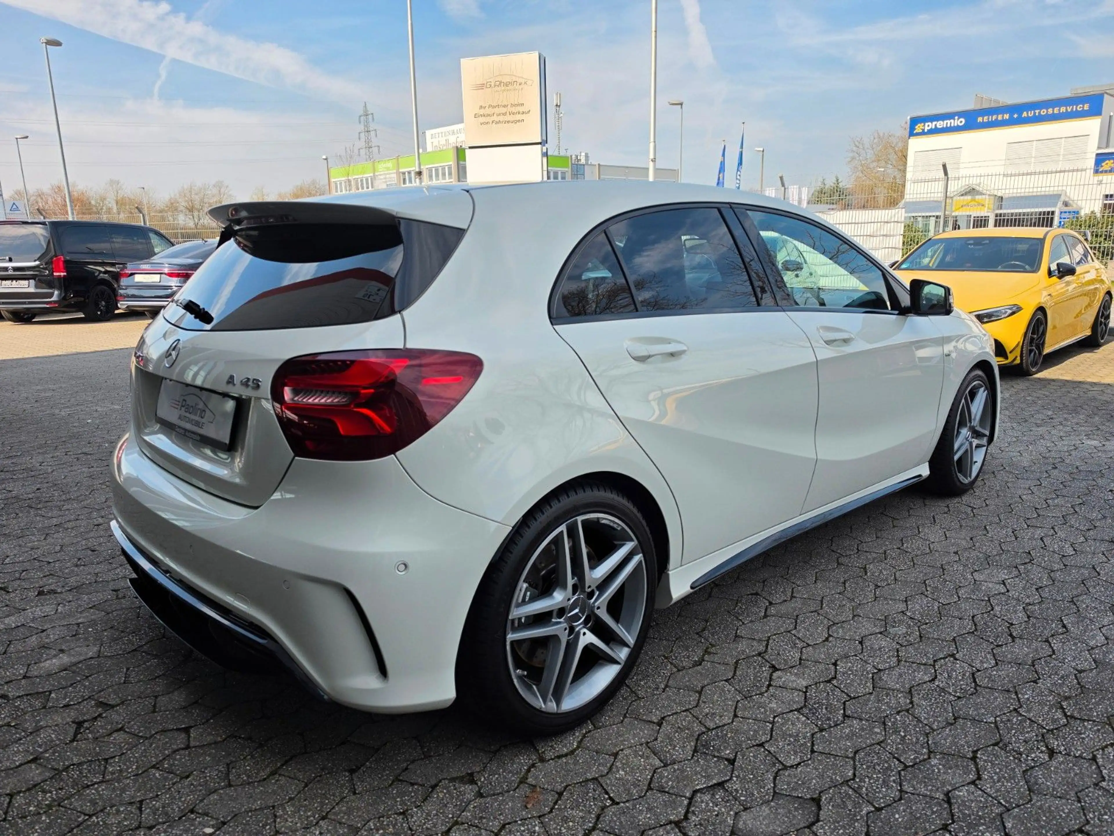 Mercedes-Benz A 45 AMG 4Matic *Panorama*Garantie*8-fach* — photo 6