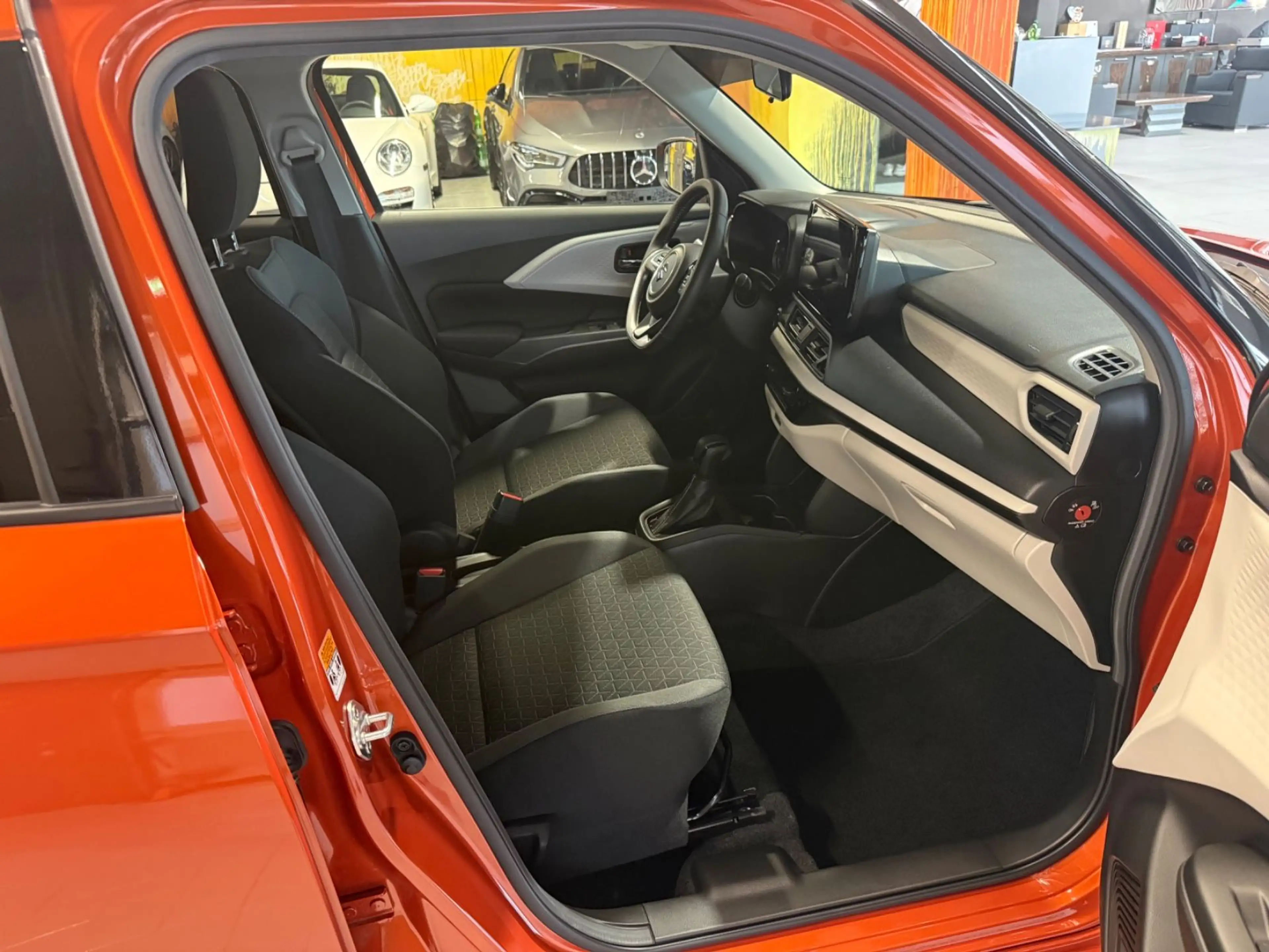 Suzuki Swift 1.2 Aut. LED~ACC~KAMERA~NAVI~SHZ~2000KM — photo 14
