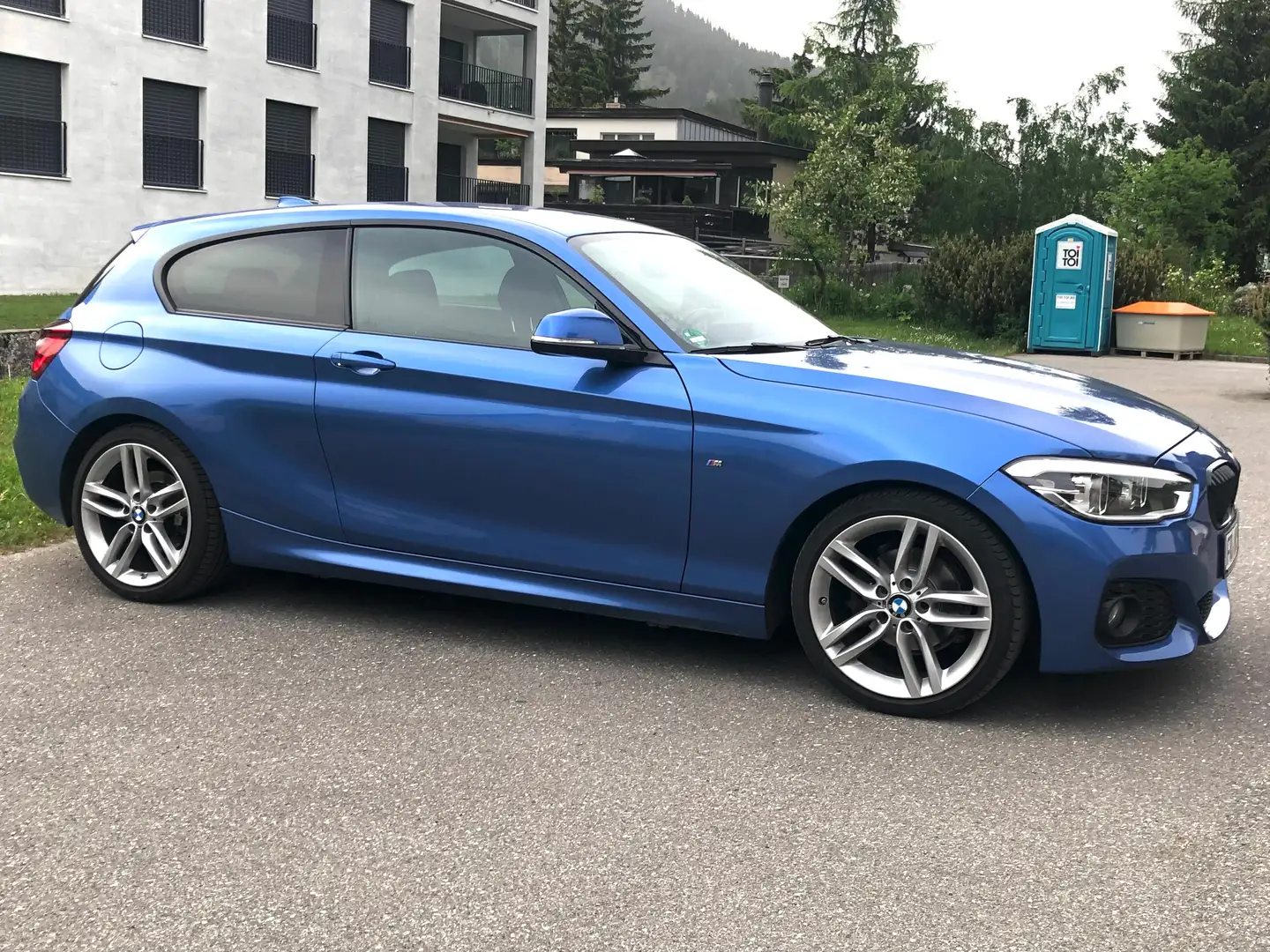 BMW 118 M-Sport; LED; BMW Scheckheft; Shadow Line; TÜV Blue - 1