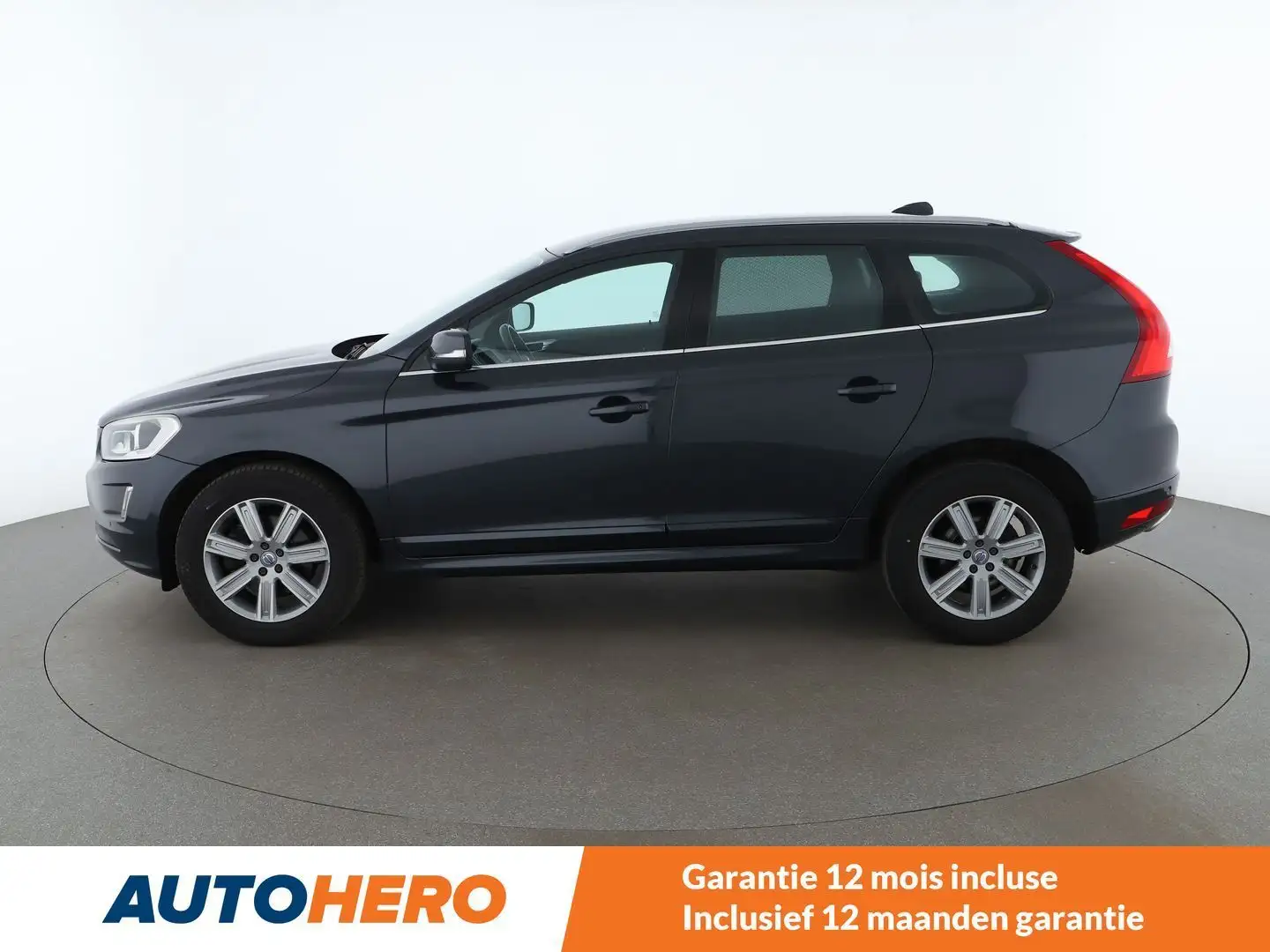 Volvo XC60 2.4 D4 Business AWD Fekete - 2