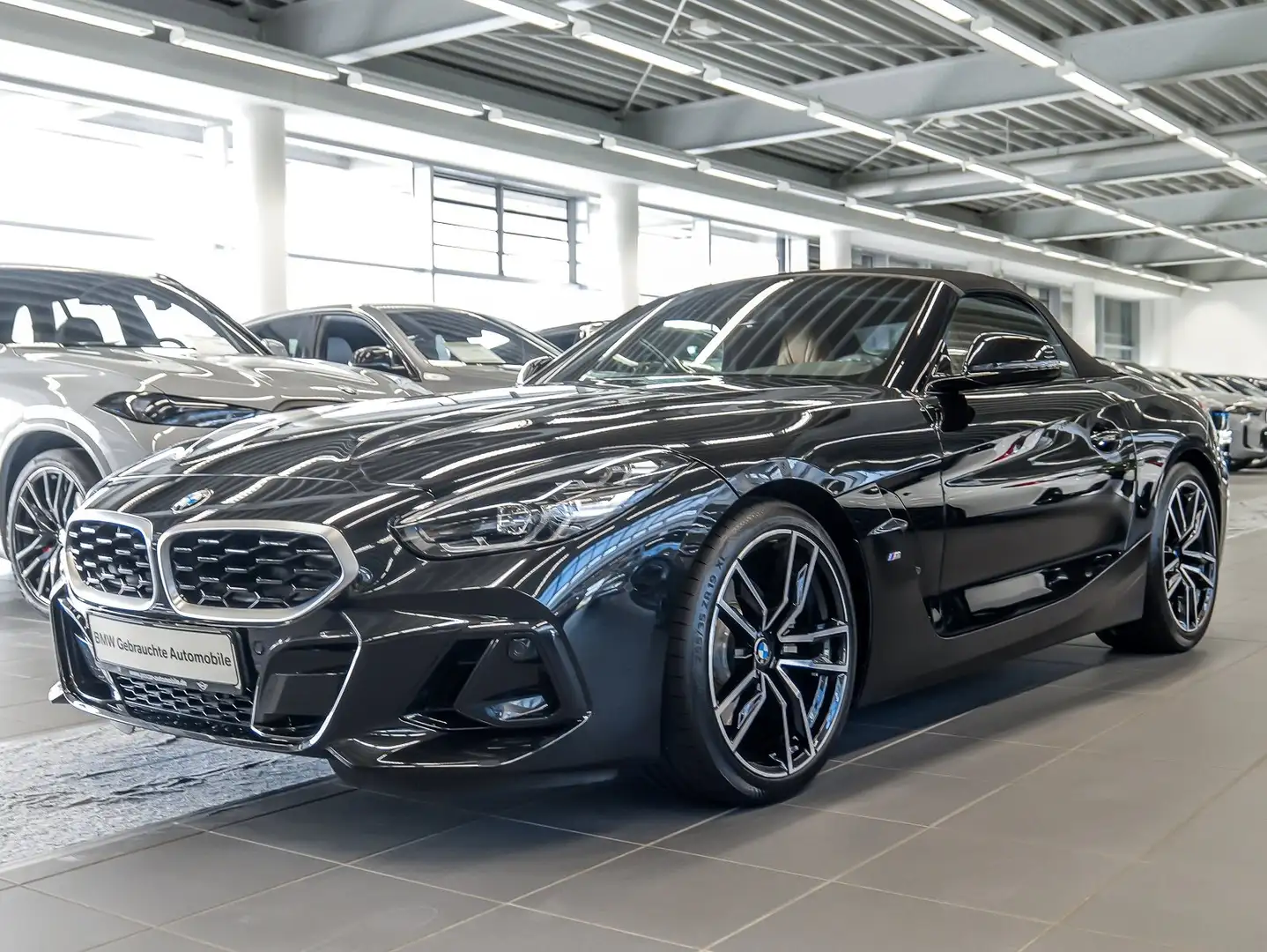 BMW Z4 sDrive20i A M Sport RFK NAVI LED Sound Syst. Schwarz - 2