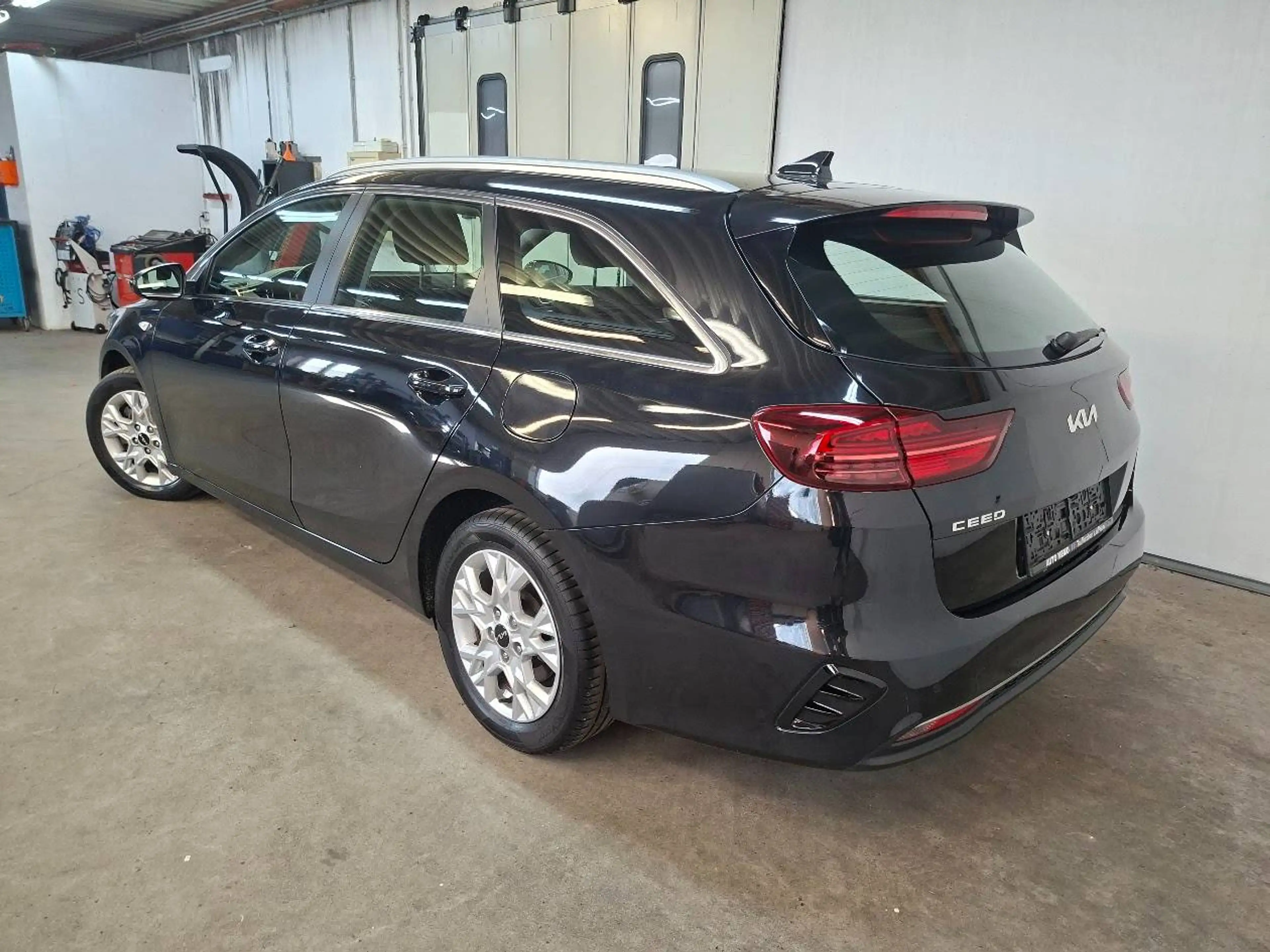 Kia Ceed SW / cee'd SW 1.6 CRDi (48V Mild-Hybrid) Vision — photo 3