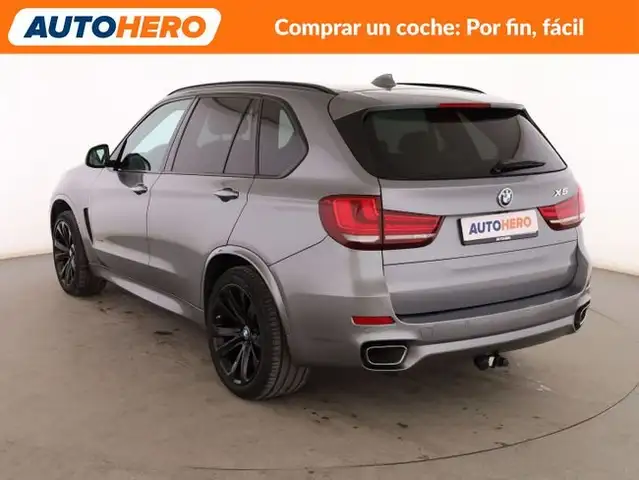 BMW X5 view 4