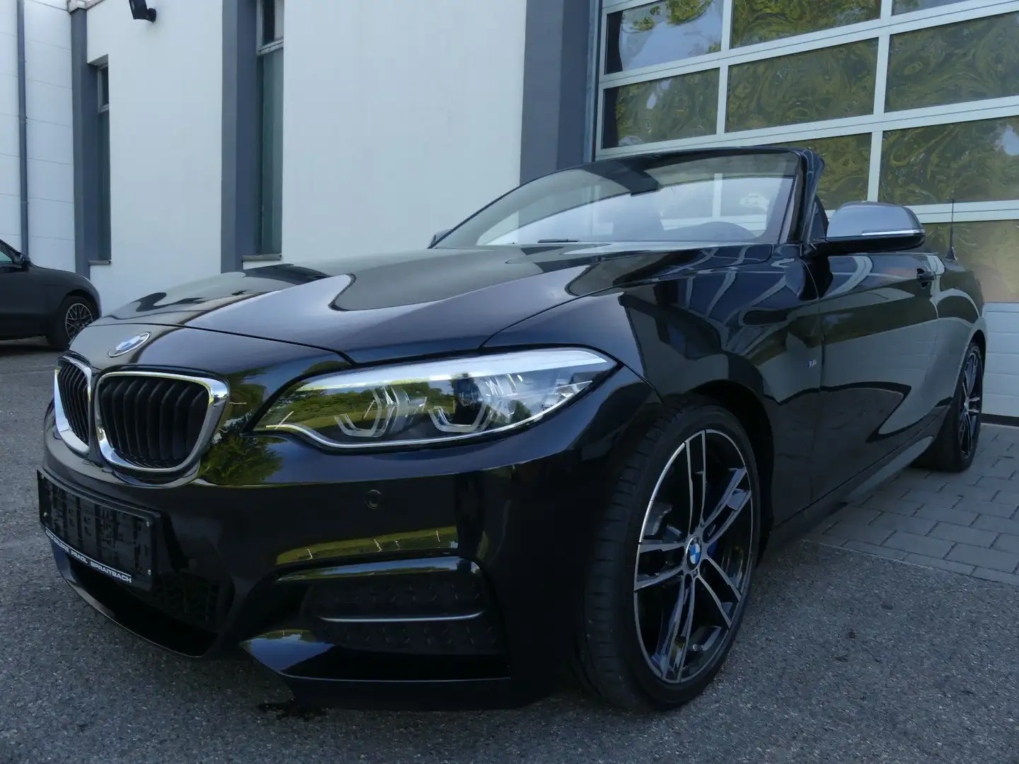 BMW 240 Cabrio OpenAir/H&K/LED/Navi.Prof./LED/Aero Zwart - 1