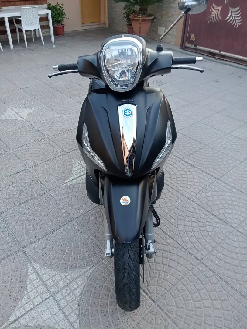 Piaggio Beverly 300 - 1