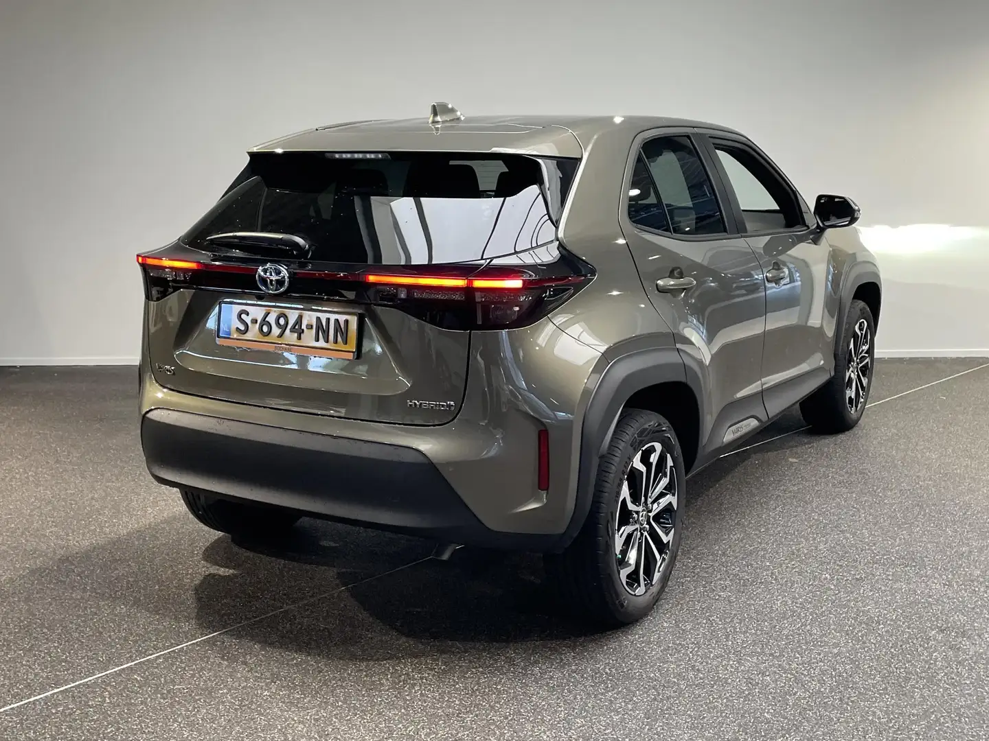 Toyota Yaris Cross 1.5 Hybrid Dynamic Apple/AndroidCarplay | Camera | Groen - 2