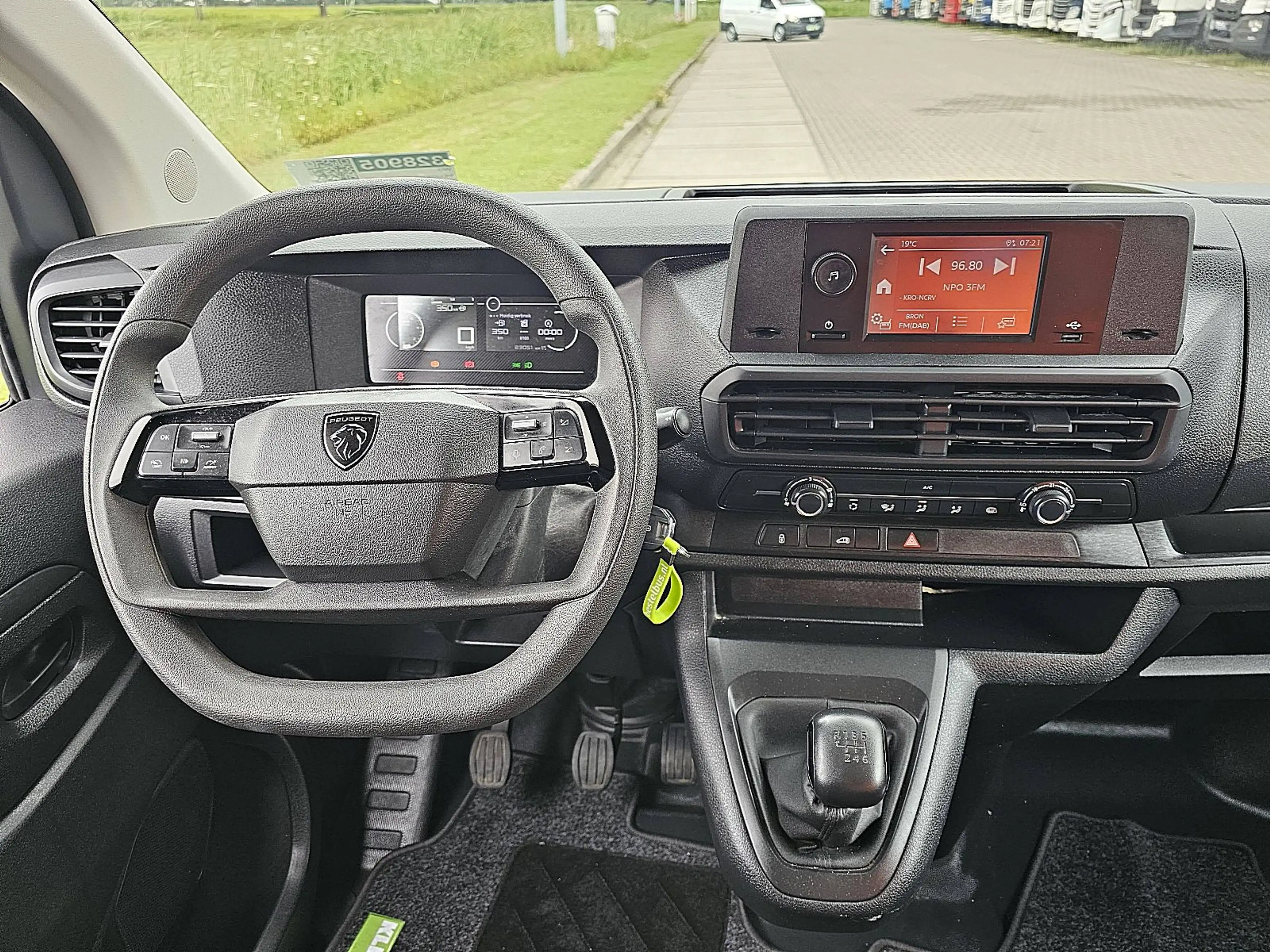 Peugeot Expert 1.5 L2 Euro6 NAP 120Pk! — photo 8