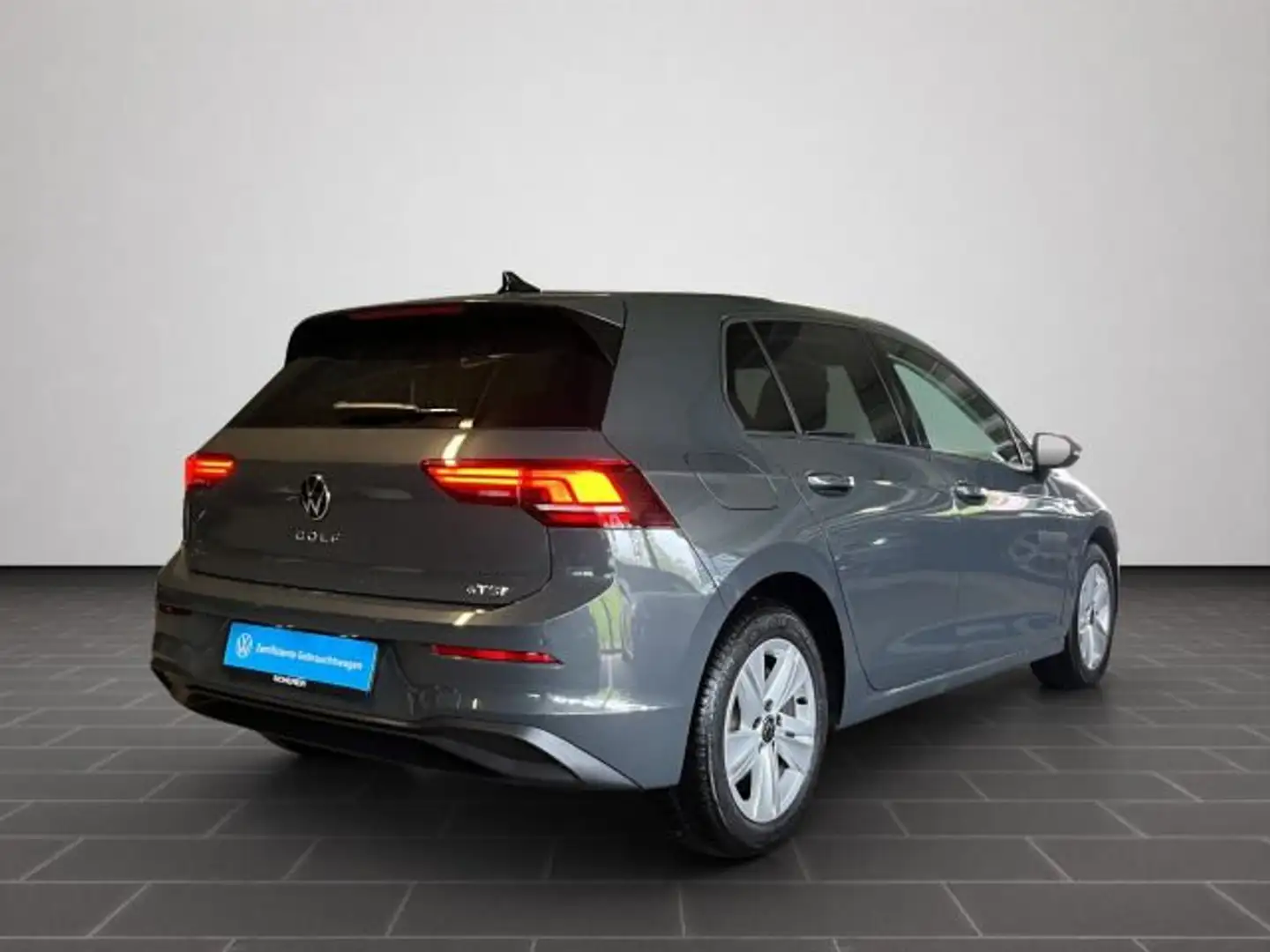 Volkswagen Golf VIII Life 1.5 eTSI DSG APP-CONNECT ACC SHZ Grau - 2
