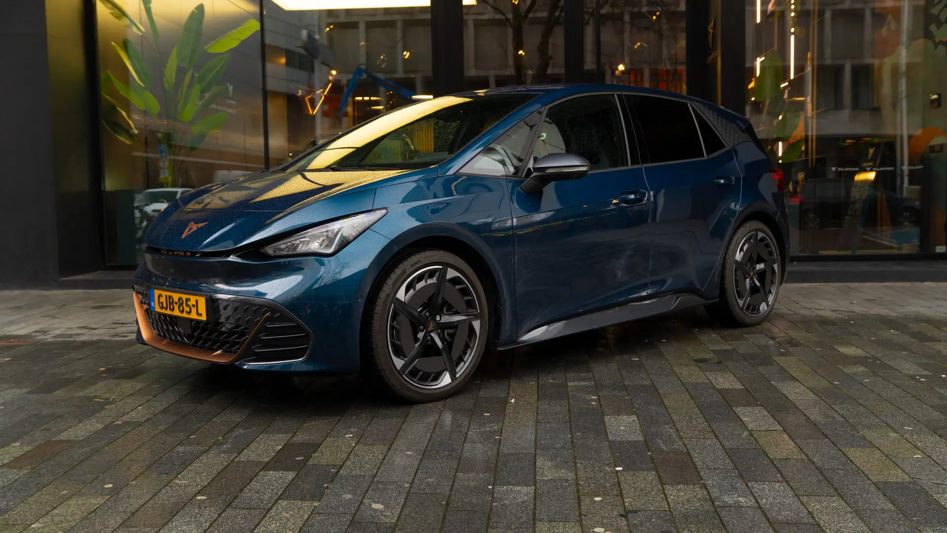 CUPRA Born Performance 82 kWh | Cruise control adaptief met S Bleu - 1