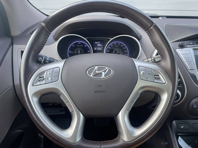 Hyundai iX35 iX35 2.0 CRDi 4WD Executive — photo 9