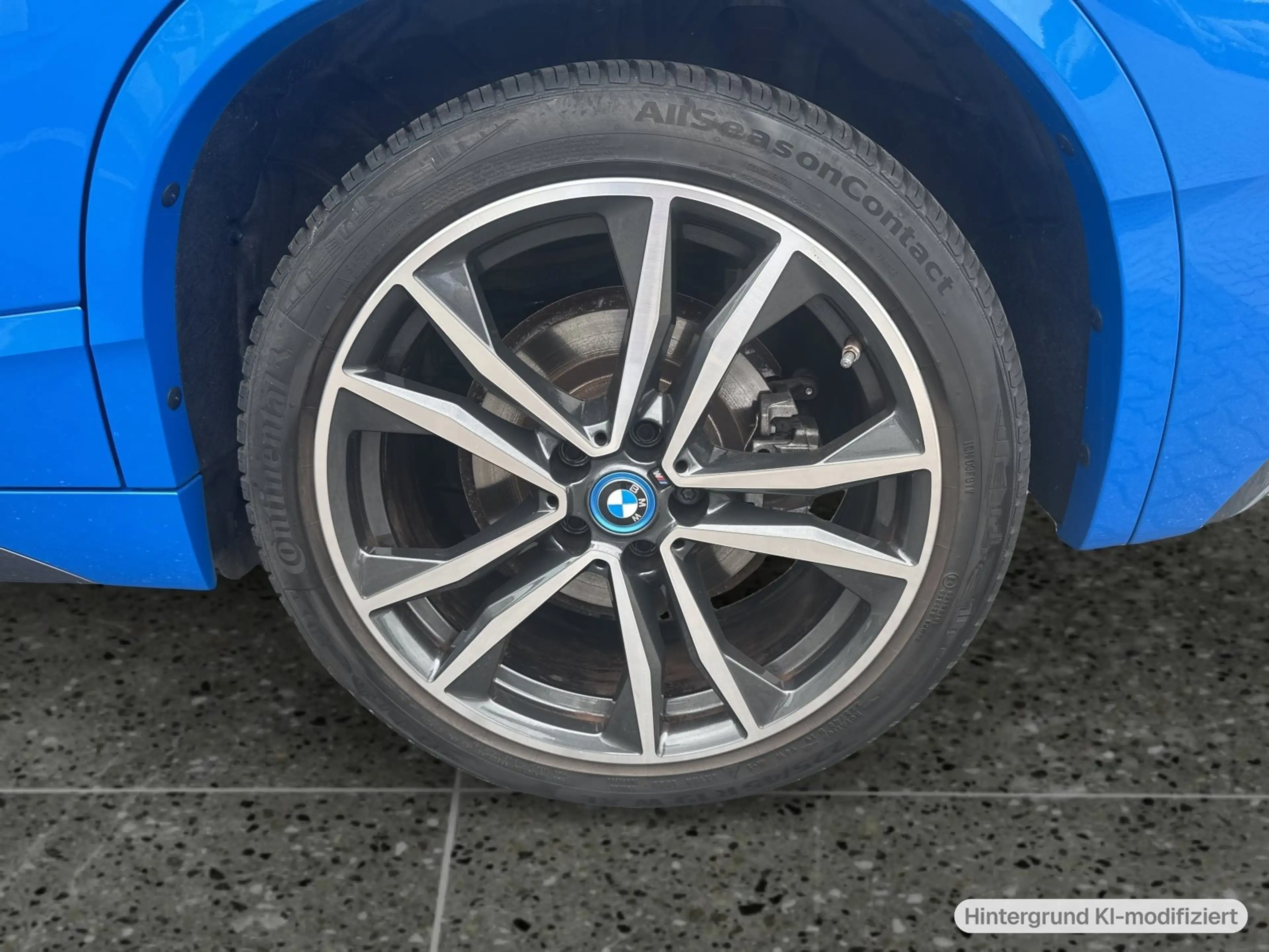 BMW X2 xDrive25e — photo 10