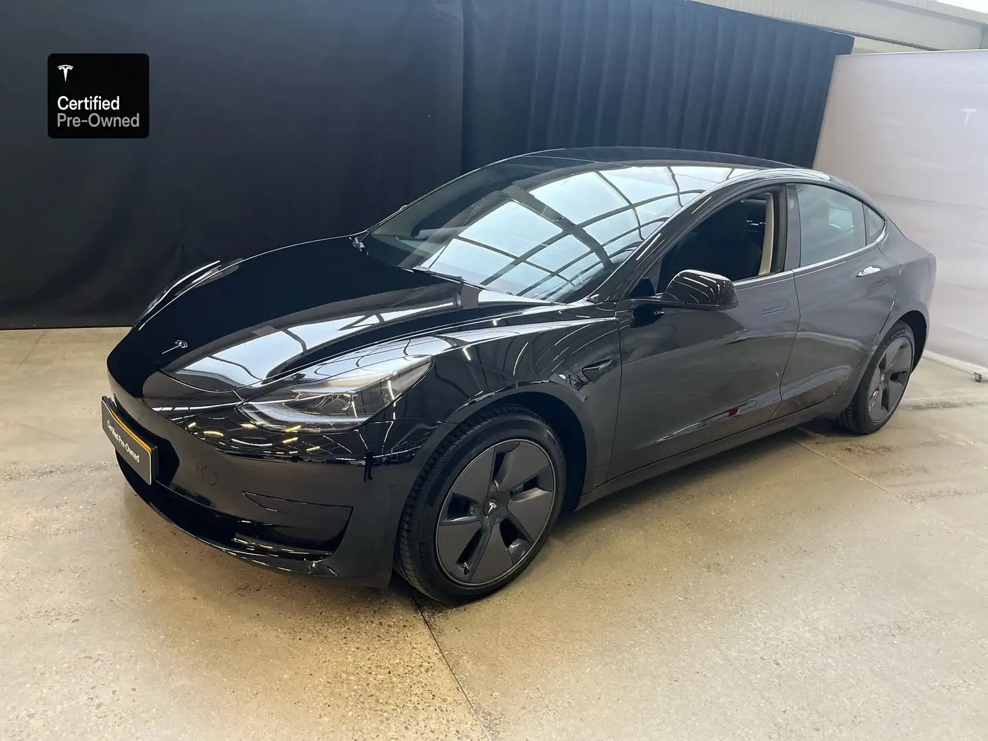 Tesla Model 3 RWD/Certified Pre owned Zwart - 1