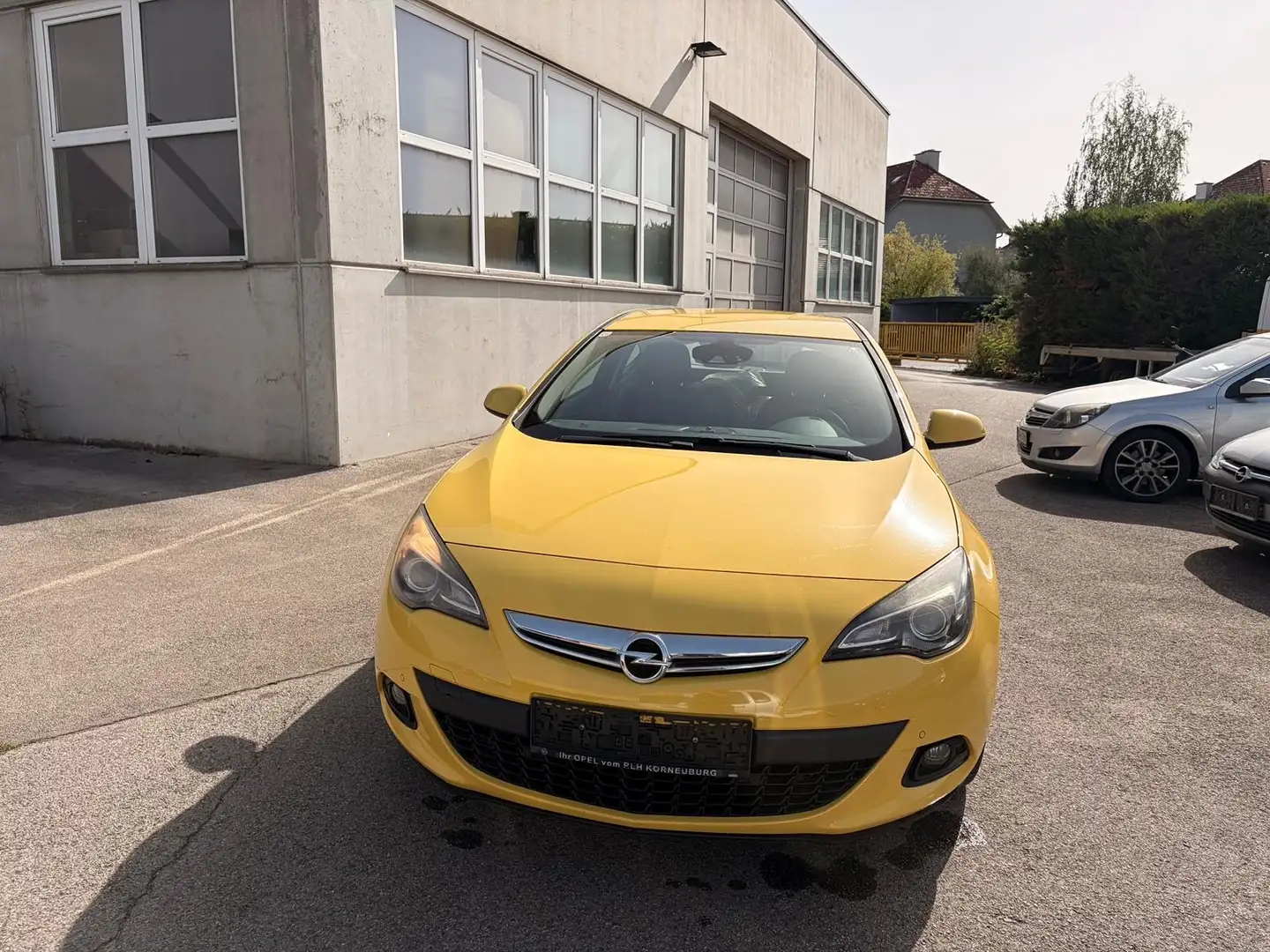 Opel Astra Astra GTC 1,7 ecoFLEX CDTI Edition Start/Stop Syst Gelb - 2