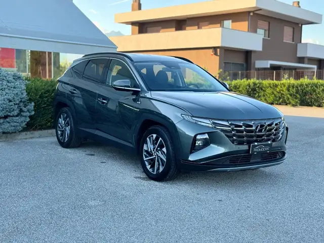 Hyundai Tucson view 3