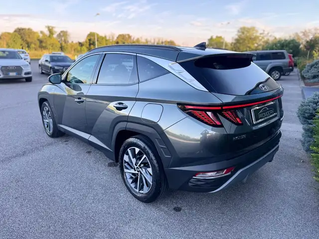 Hyundai Tucson view 5