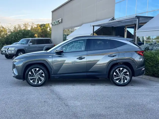 Hyundai Tucson view 21