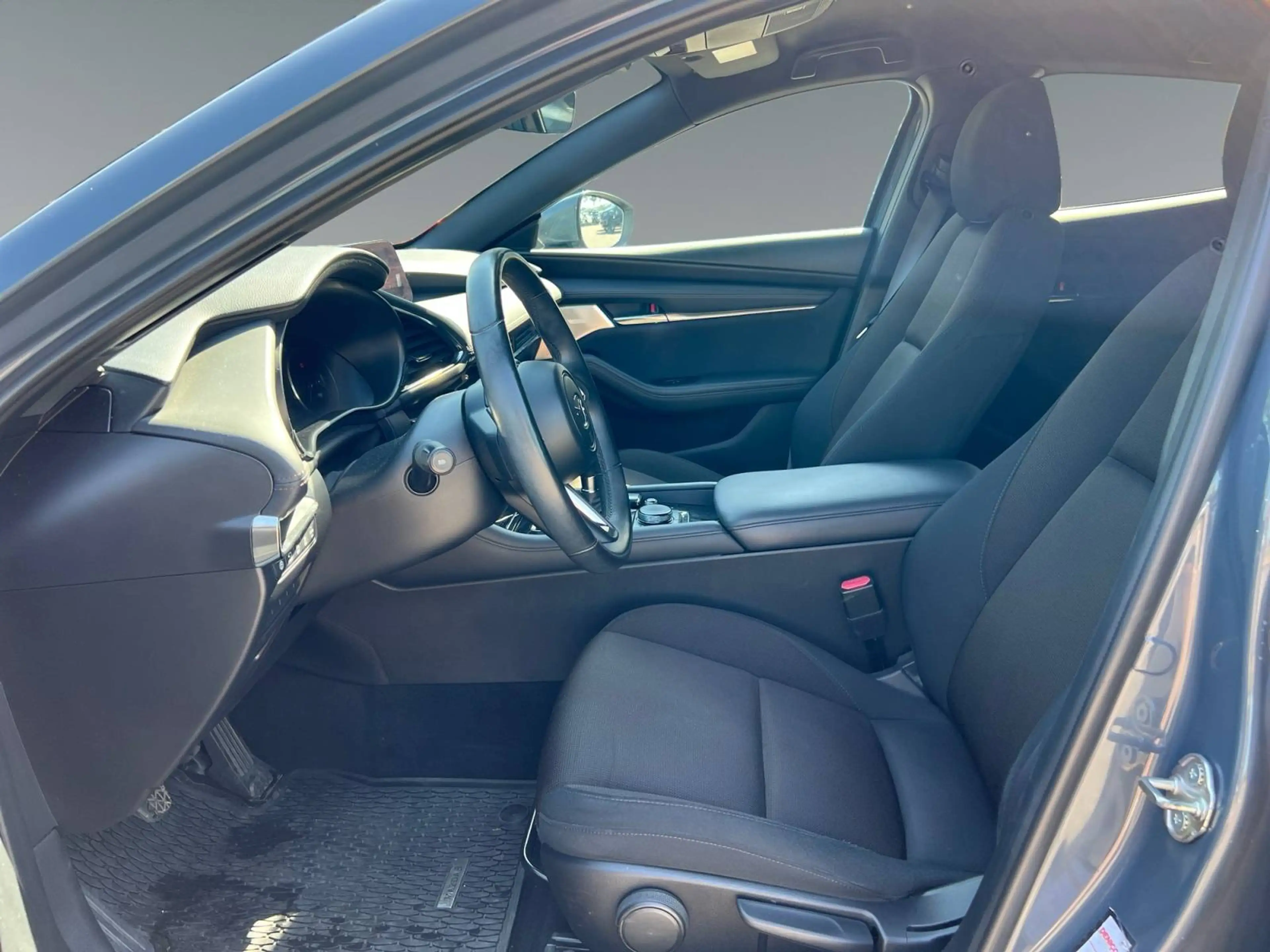 Mazda 3 Hatchback 2.0i e-Skyactiv-G Skycruise -BOSE-GARANTIE 12 MOIS — photo 10