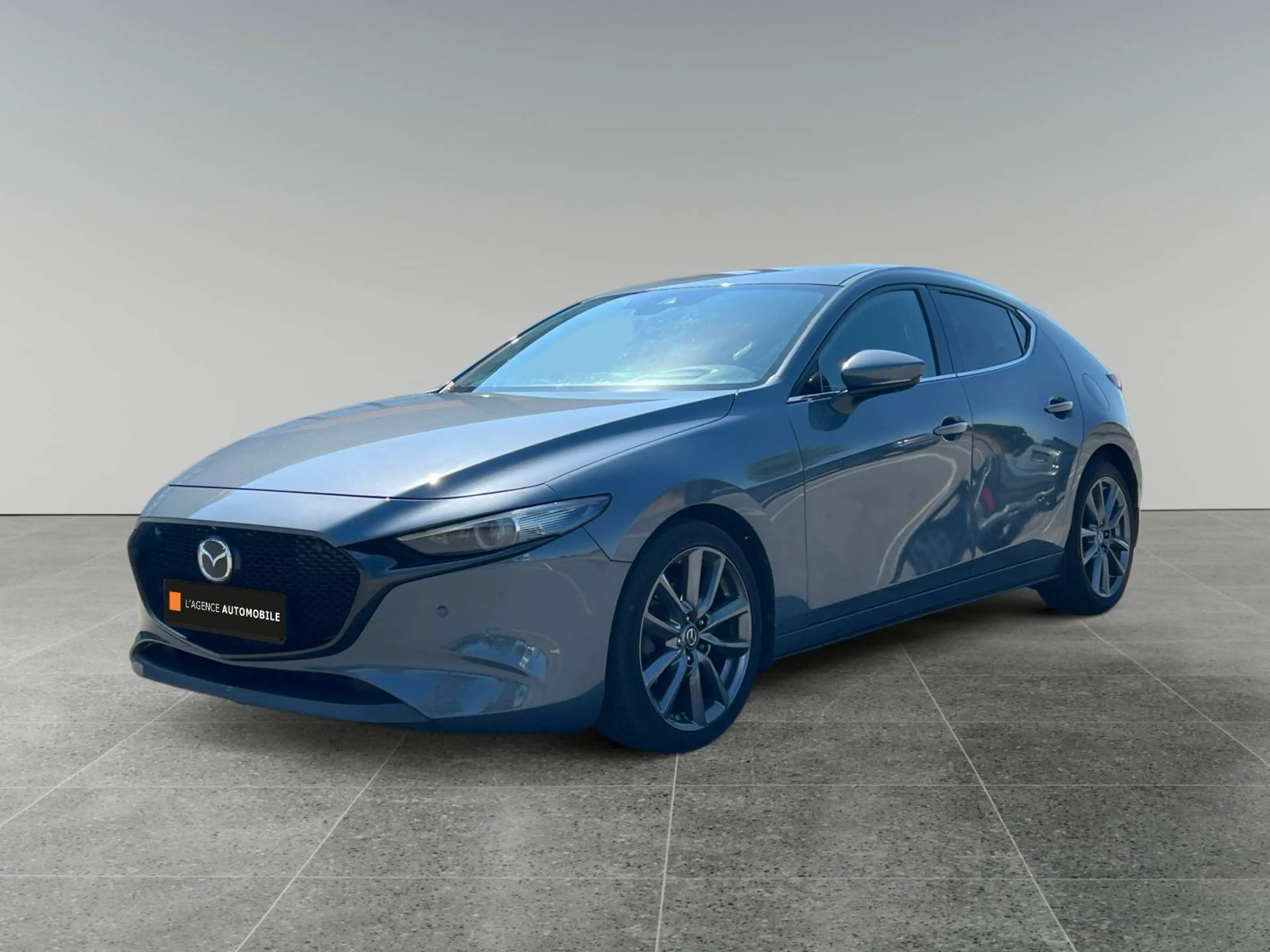 Mazda 3 Hatchback 2.0i e-Skyactiv-G Skycruise -BOSE-GARANTIE 12 MOIS — photo 2