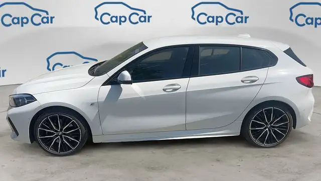 BMW 1 Series view 2