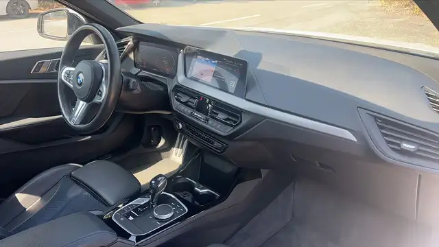BMW 1 Series view 10