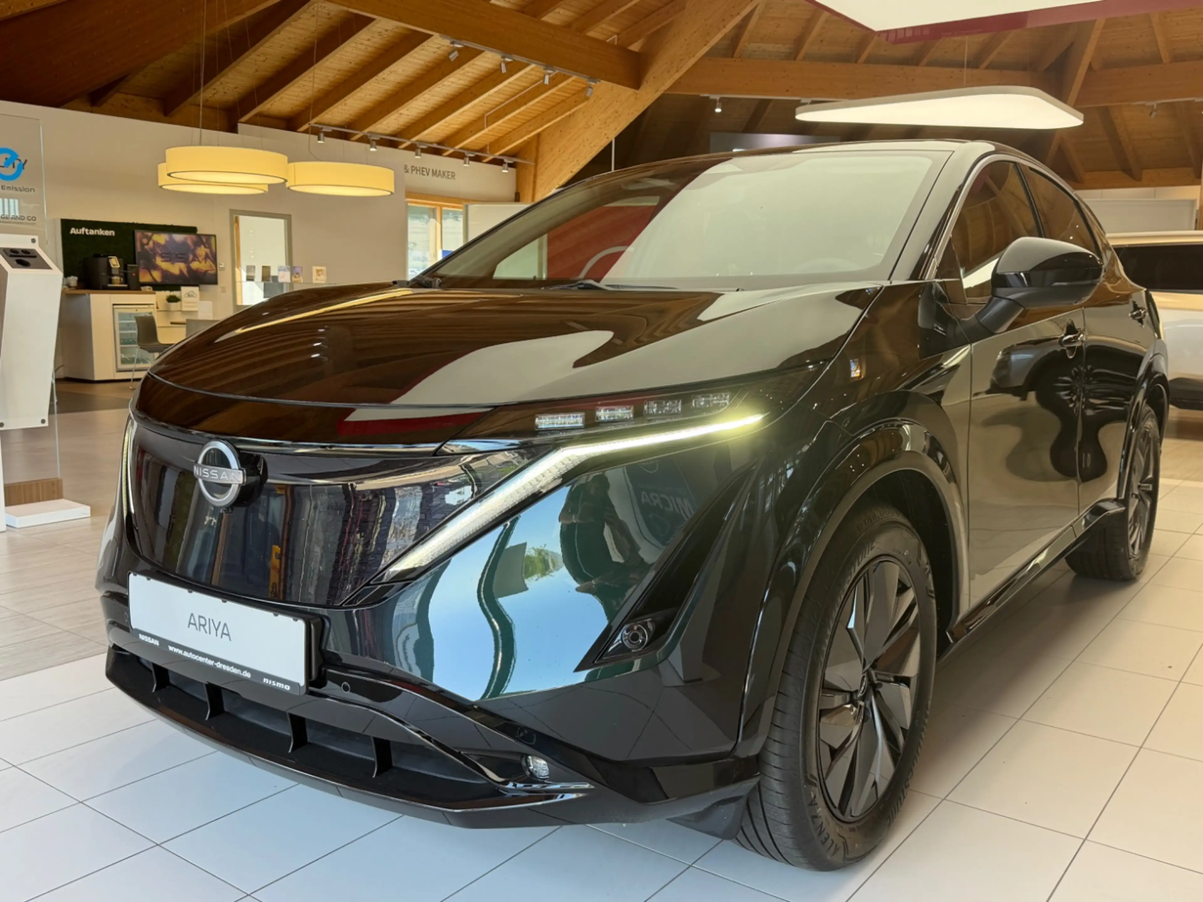 Nissan Ariya (MY25) 63kWh ADVANCE PACK 360Grad+Voll LED — photo 2