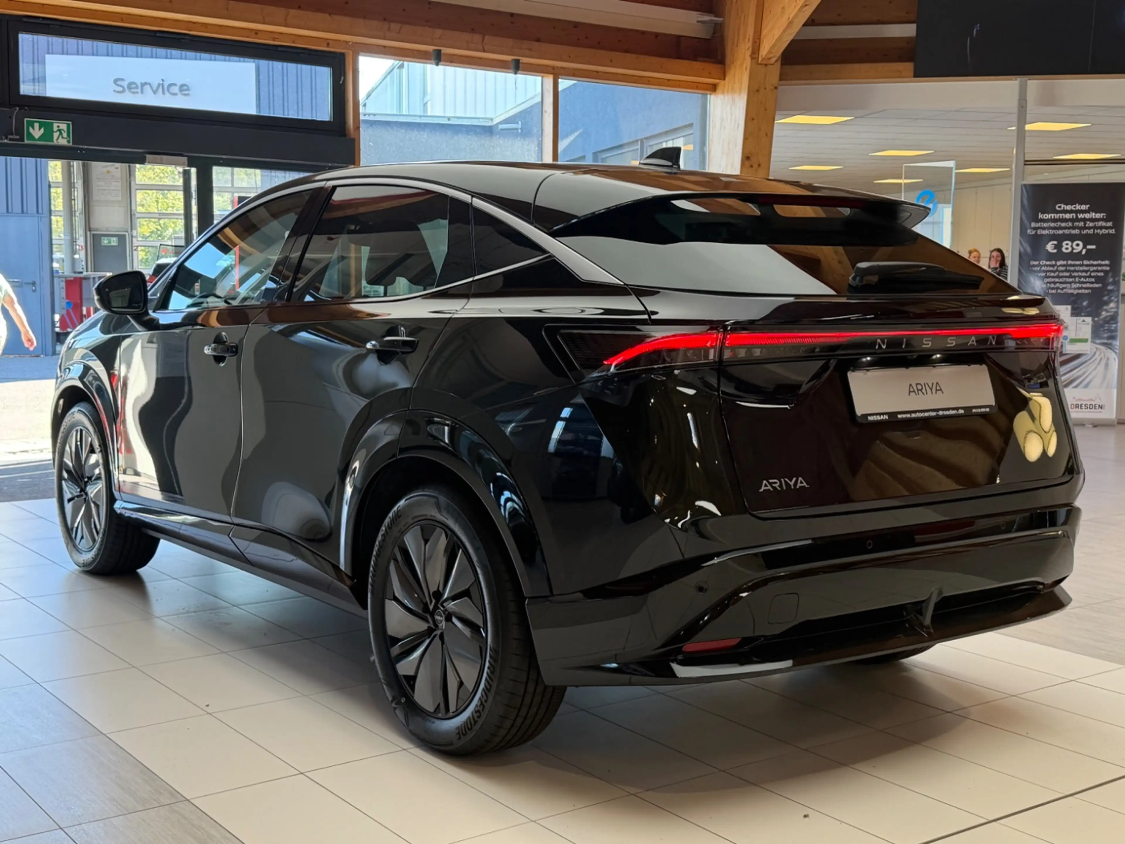 Nissan Ariya (MY25) 63kWh ADVANCE PACK 360Grad+Voll LED — photo 11