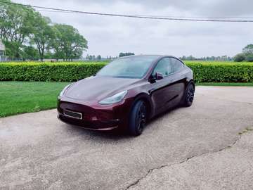 Model Y 72.5 kWh Dual Motor Performance (377 kW)