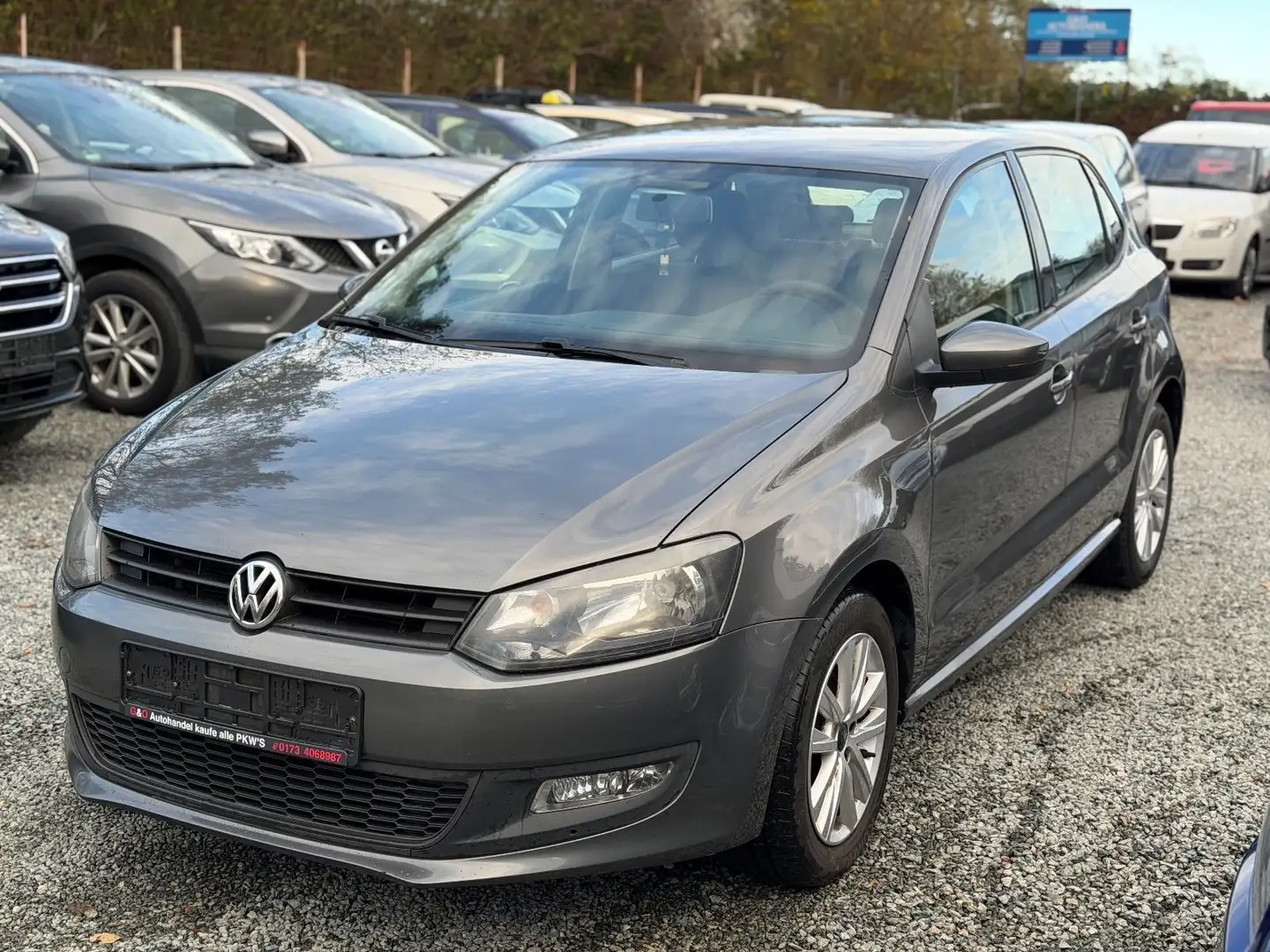 Volkswagen Polo IV Comfortline*SHZ*Euro5*KLIMA*TÜV 01/2027 Grigio - 1