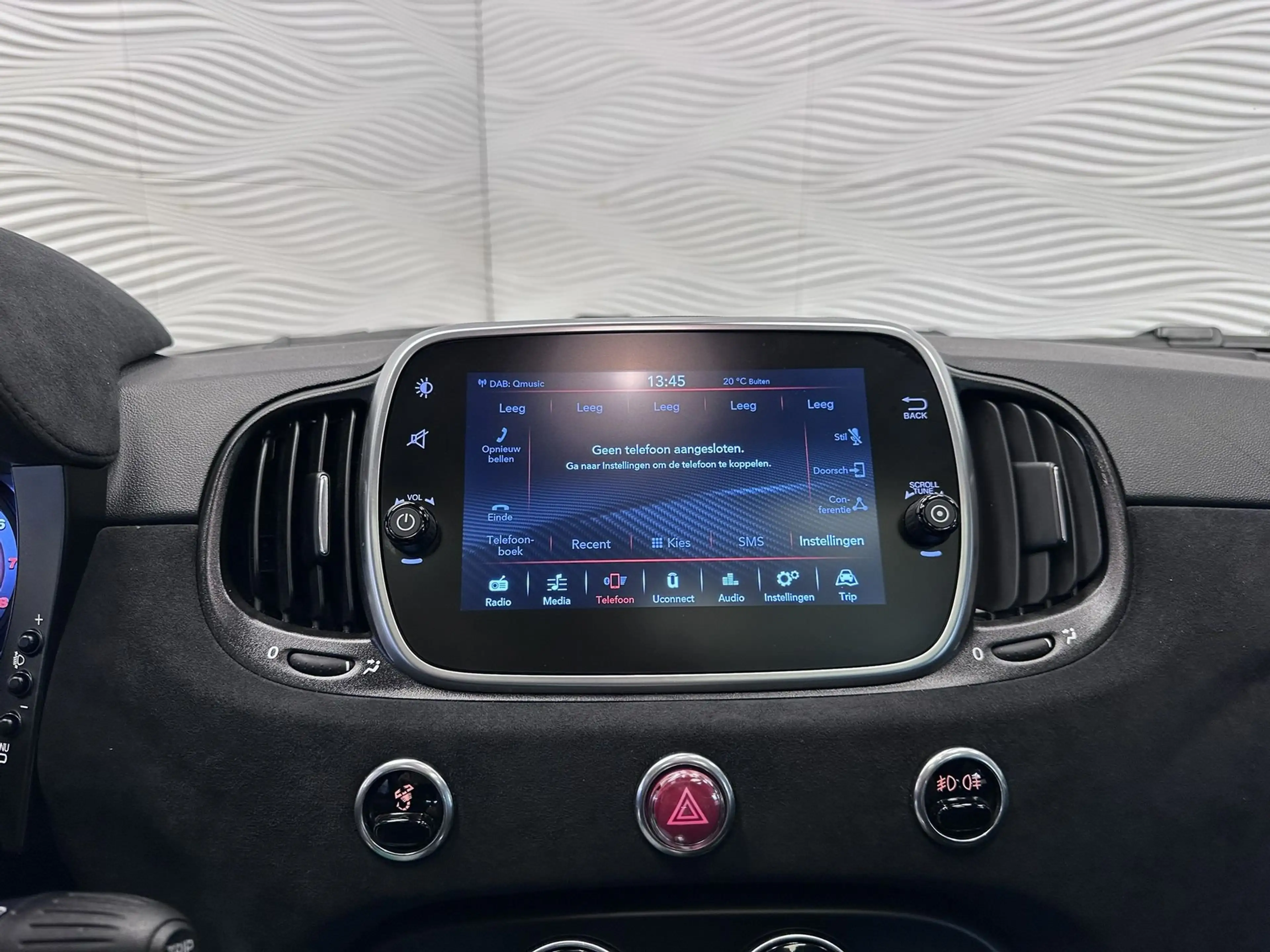 Abarth 595 Competizione 1.4 T-Jet*ROSSO ABARTH*PANO*LEDER*180 PK* — photo 31