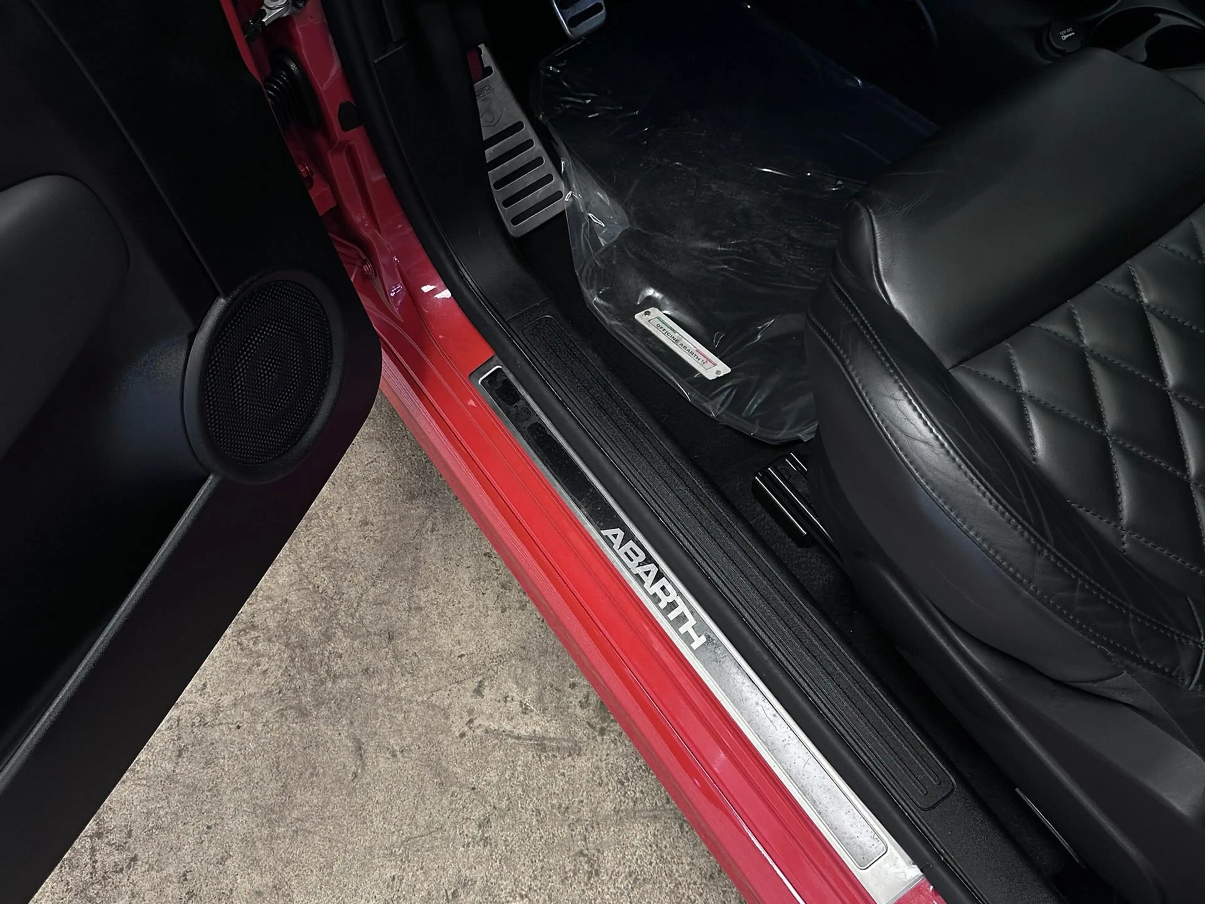 Abarth 595 Competizione 1.4 T-Jet*ROSSO ABARTH*PANO*LEDER*180 PK* — photo 21