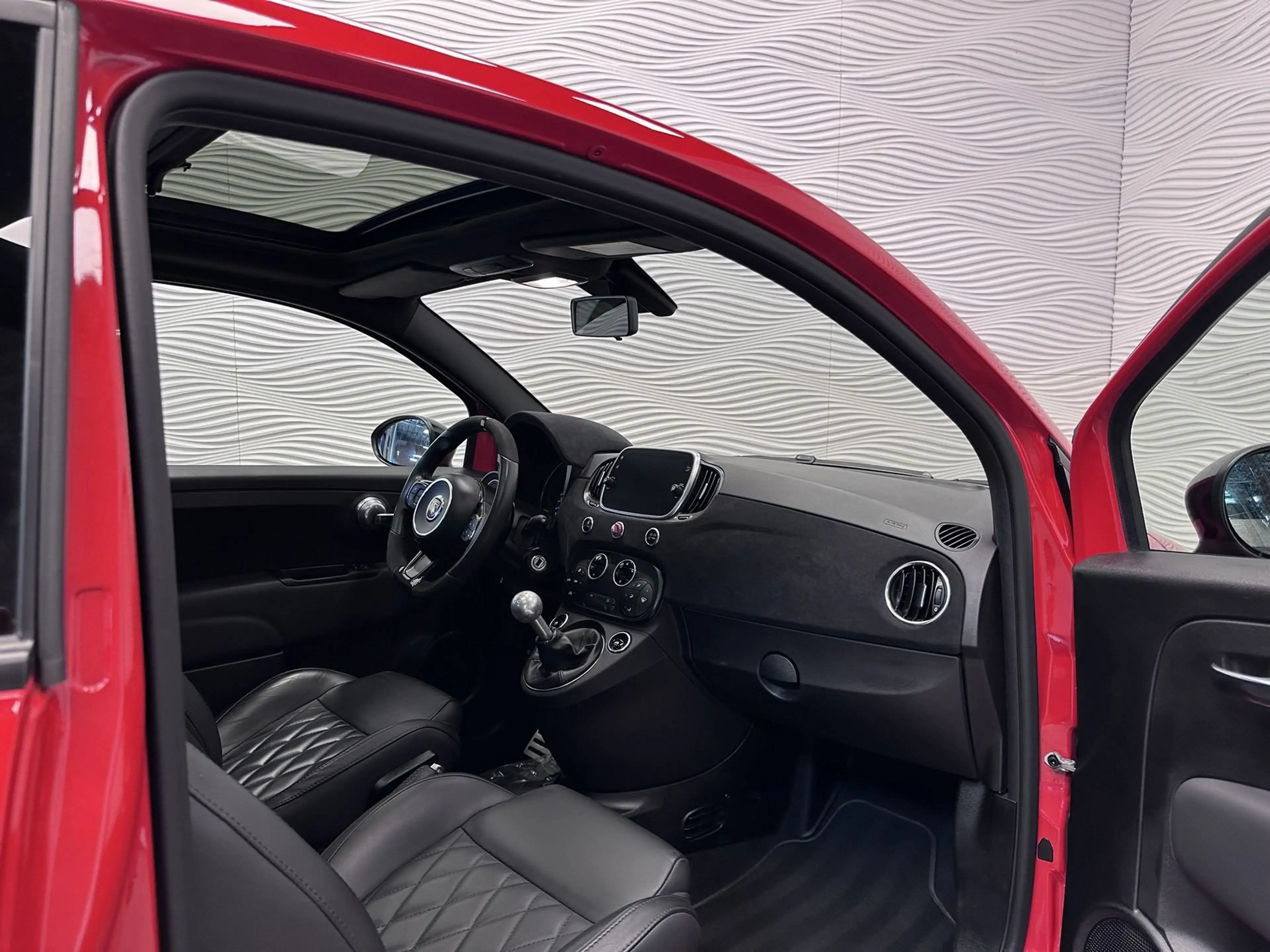 Abarth 595 Competizione 1.4 T-Jet*ROSSO ABARTH*PANO*LEDER*180 PK* — photo 19