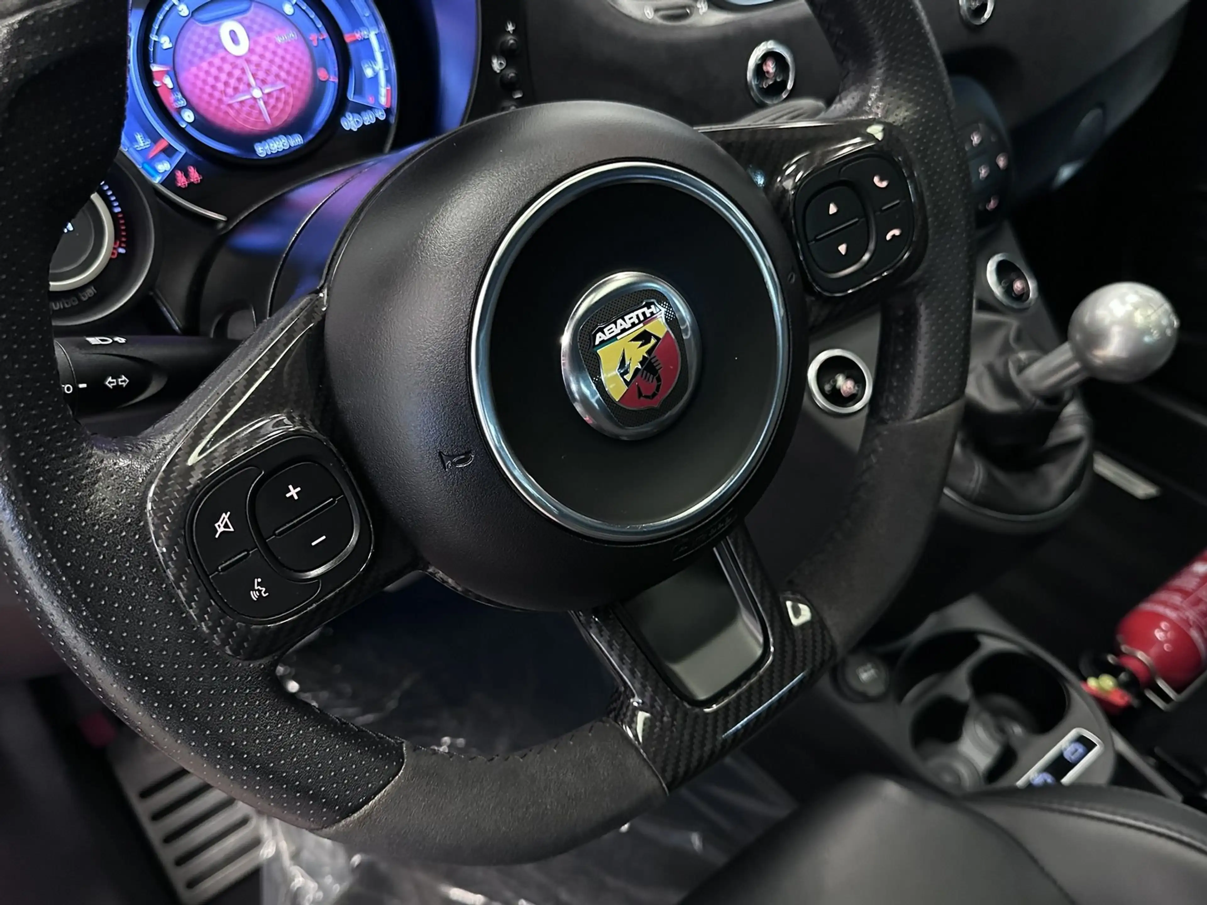 Abarth 595 Competizione 1.4 T-Jet*ROSSO ABARTH*PANO*LEDER*180 PK* — photo 24