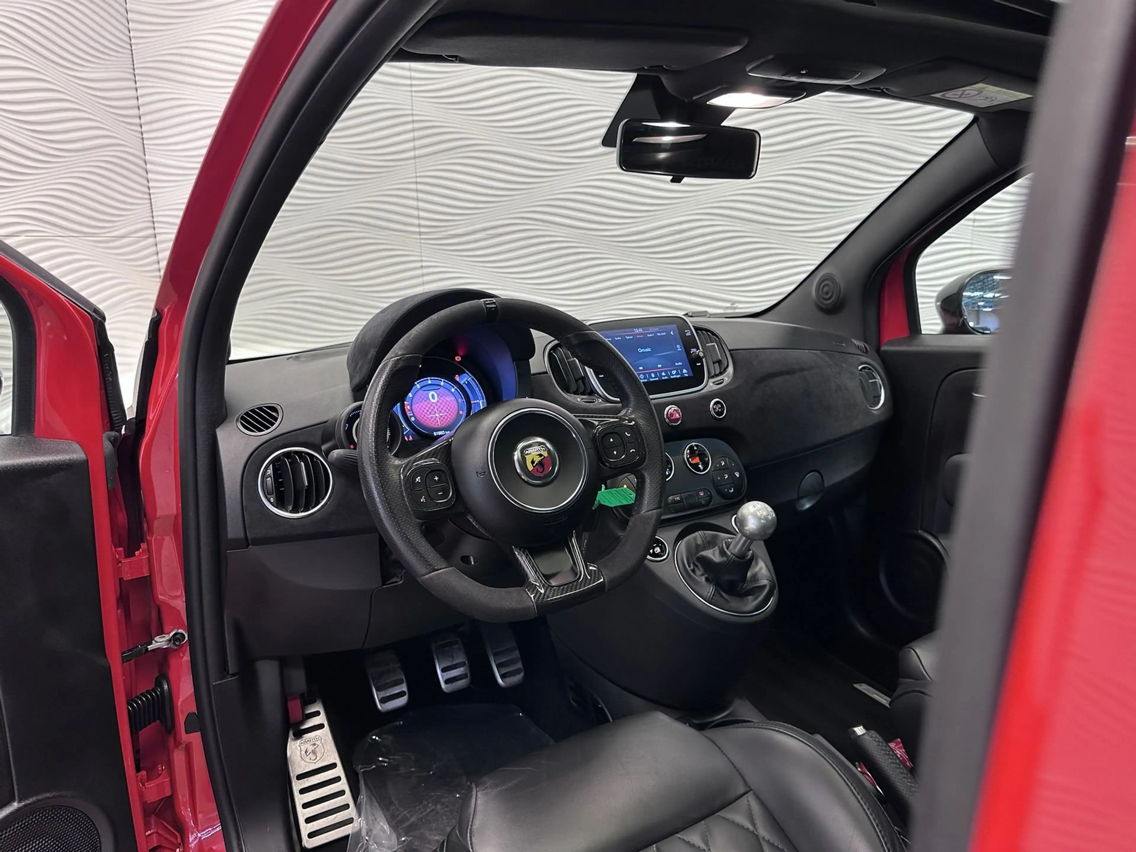 Abarth 595 Competizione 1.4 T-Jet*ROSSO ABARTH*PANO*LEDER*180 PK* — photo 22
