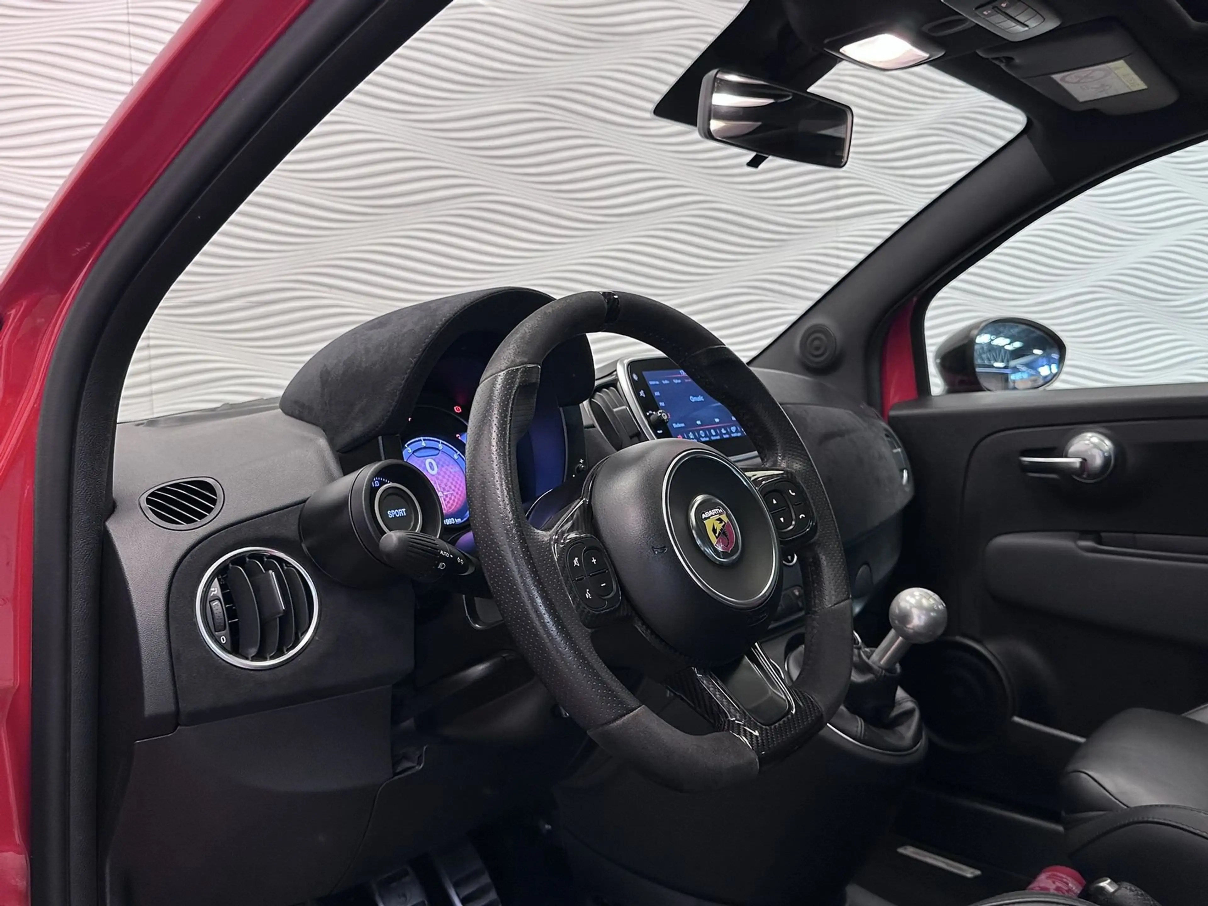 Abarth 595 Competizione 1.4 T-Jet*ROSSO ABARTH*PANO*LEDER*180 PK* — photo 23