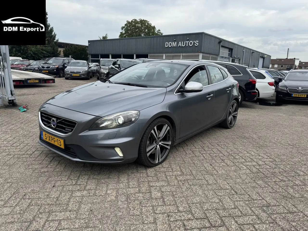 Volvo V40