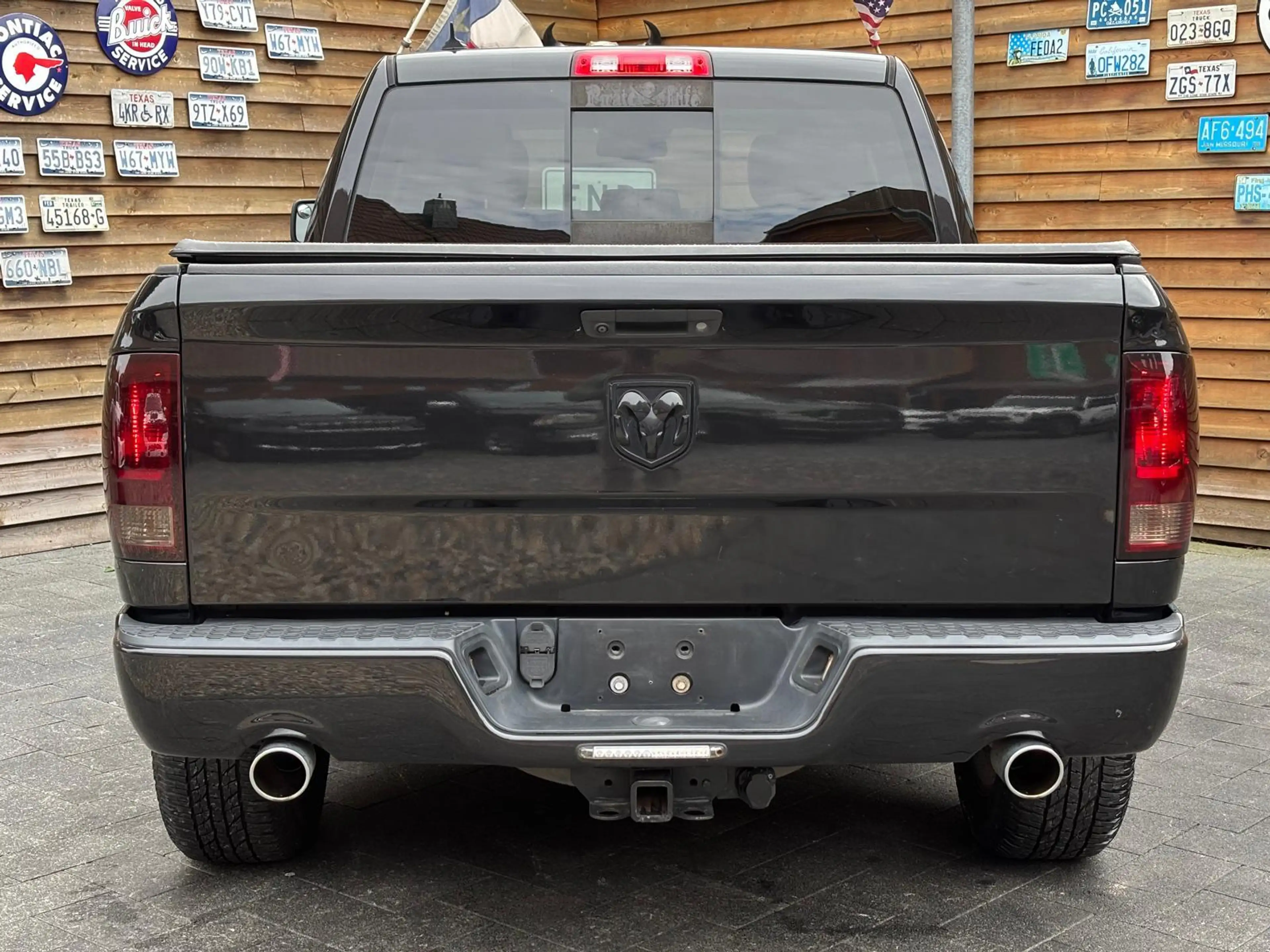 Dodge RAM 1500 Sport Crew Cab 4x4 LPG Navi El. Sitze — photo 14
