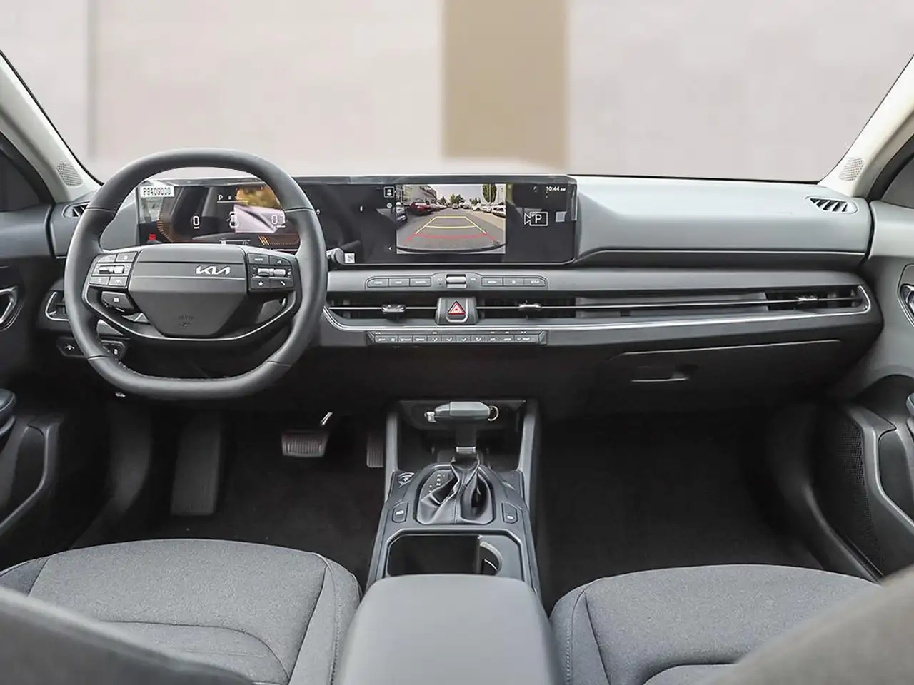 Kia K4 снимка Kia K4