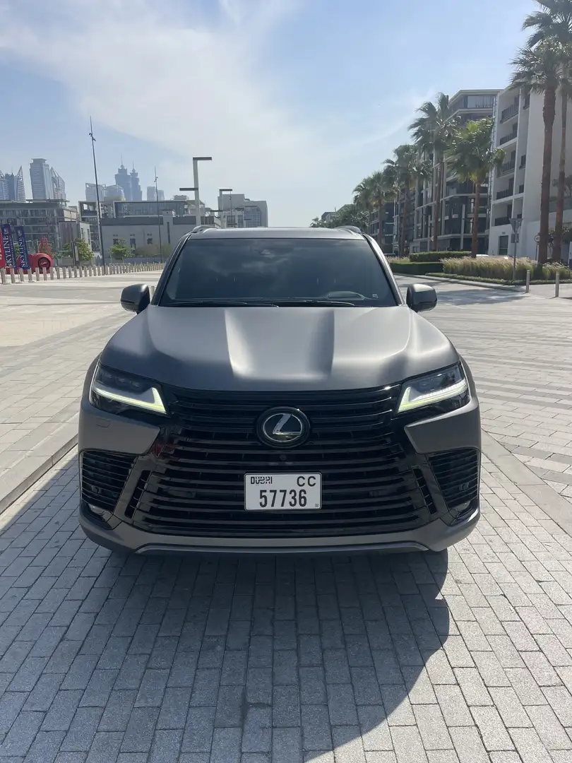 Lexus LX 600 signature - 2
