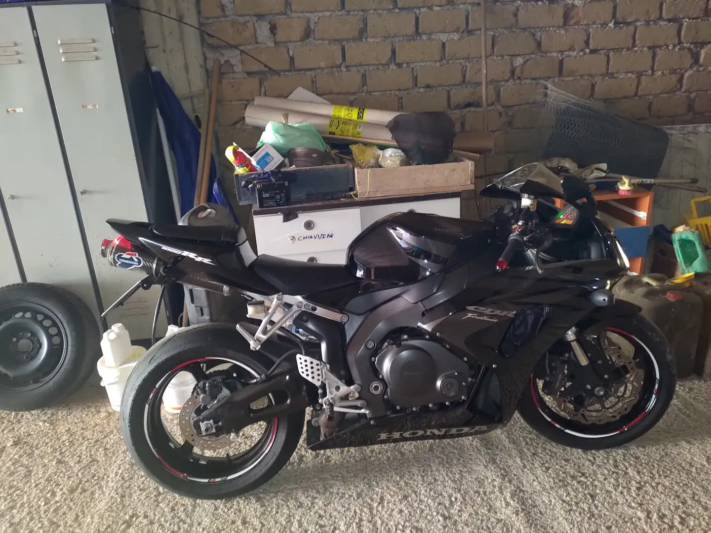 Honda CBR 1000 rr Fekete - 2