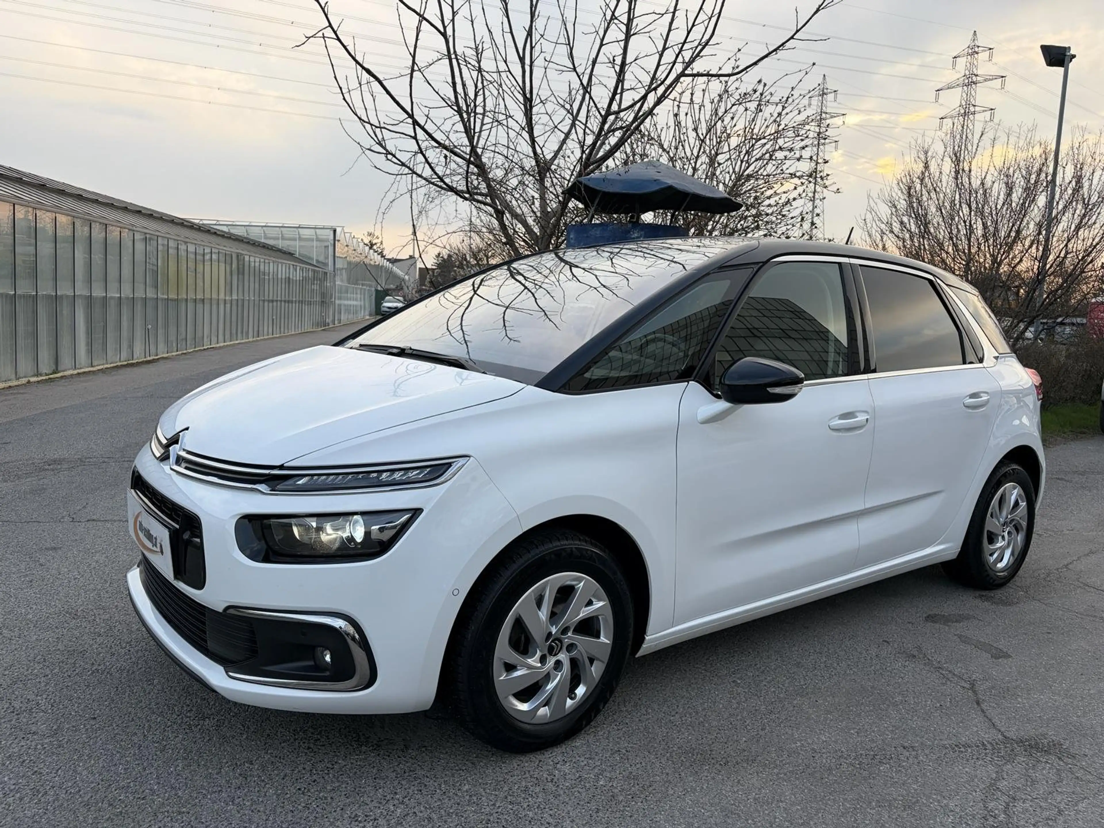 Citroen C4 Picasso Shine Aut. 120 Diesel AHK *Extras*Serviceheft* — photo 4