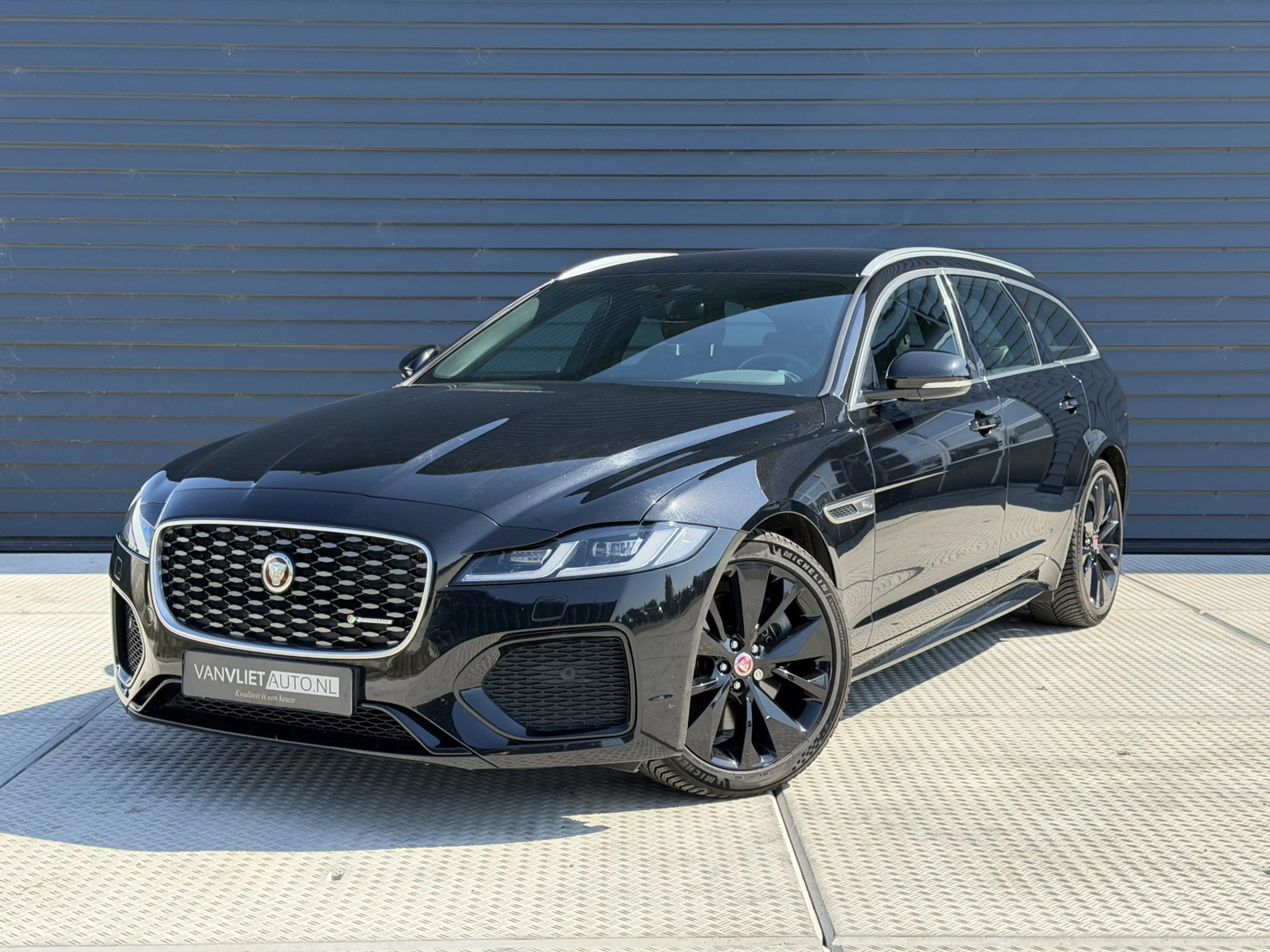 Jaguar XF Sportbrake 2.0 P250 R-Dynamic Black | Leder | Memo