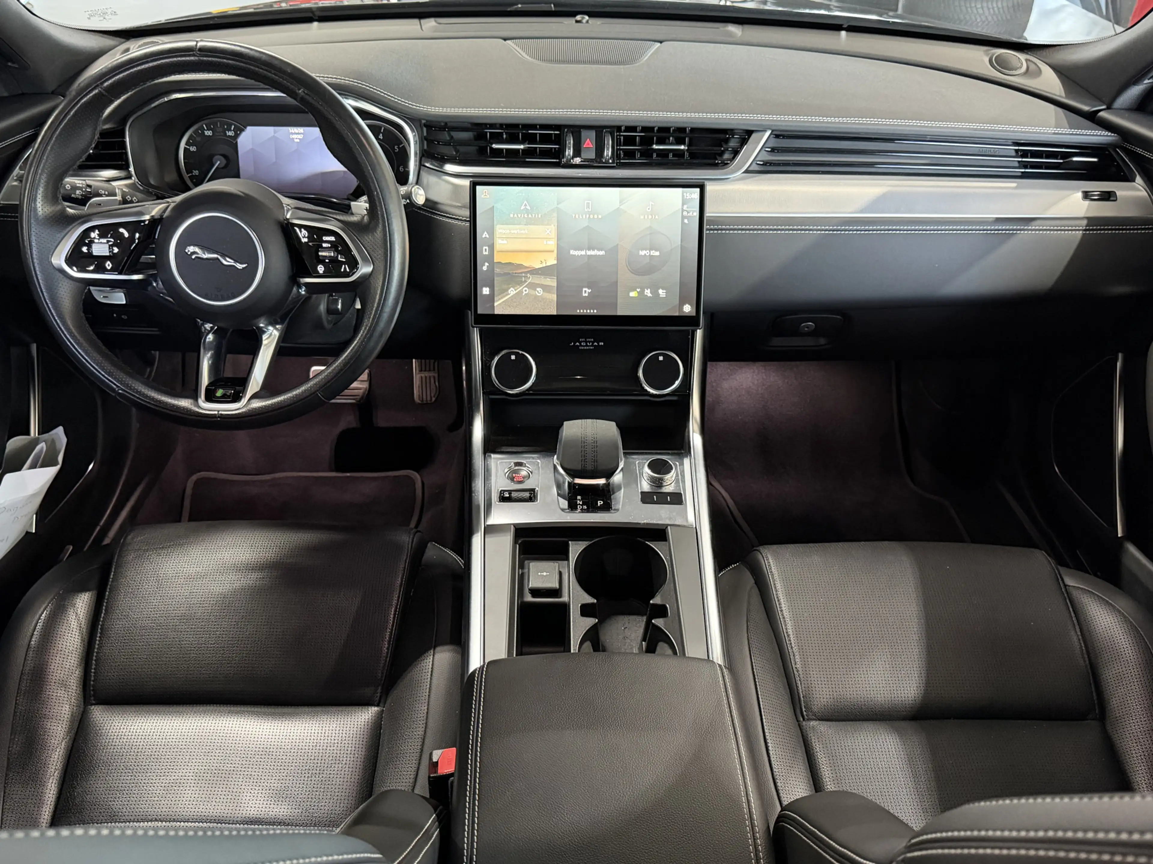 Jaguar XF Sportbrake 2.0 P250 R-Dynamic Black | Leder | Memo — photo 10