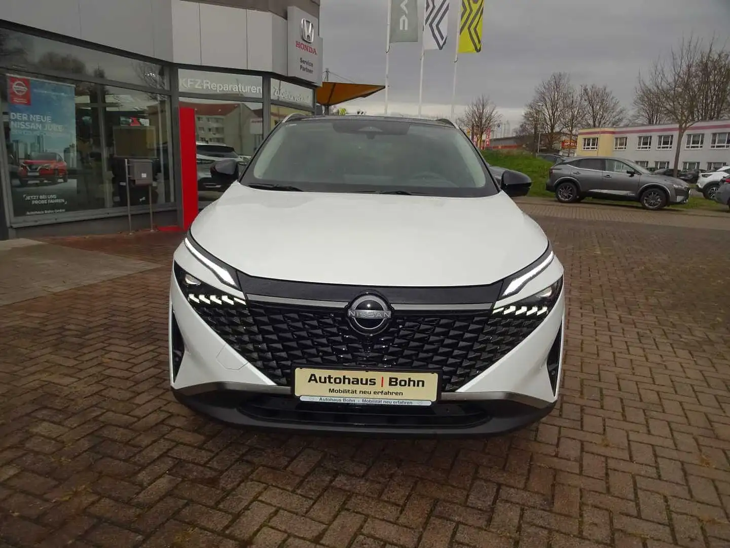 Nissan Qashqai Elektro/Benzin 1.5 VC-T e-Power N-Connecta, Voll-L Blanc - 2