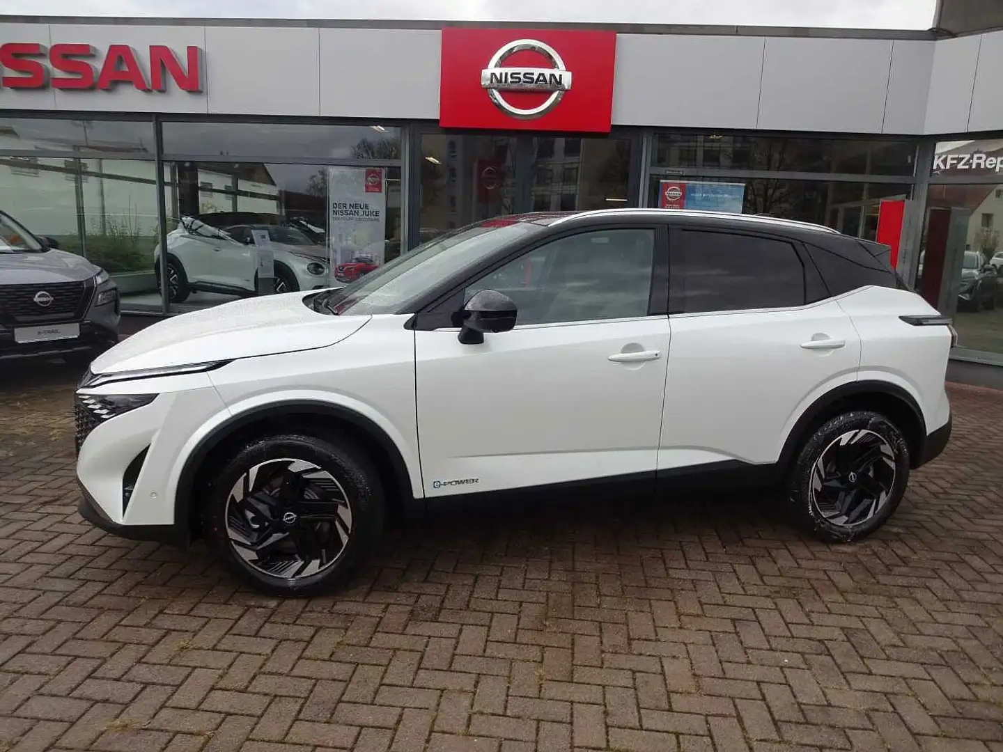 Nissan Qashqai Elektro/Benzin 1.5 VC-T e-Power N-Connecta, Voll-L Blanc - 1
