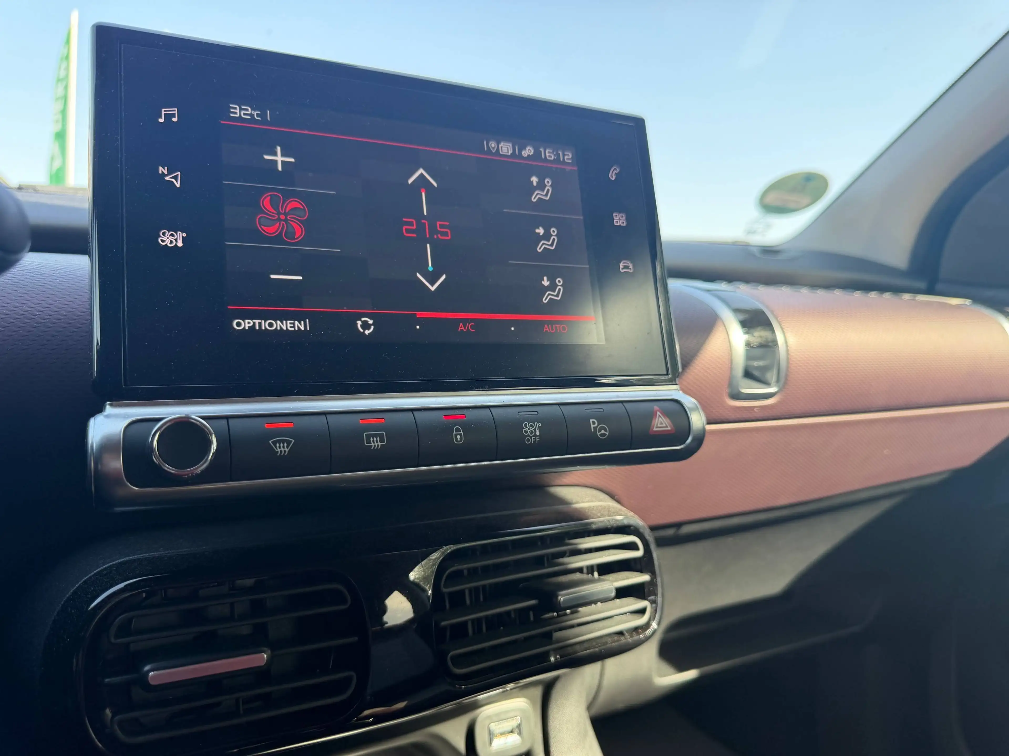Citroen C4 Cactus Shine — photo 19