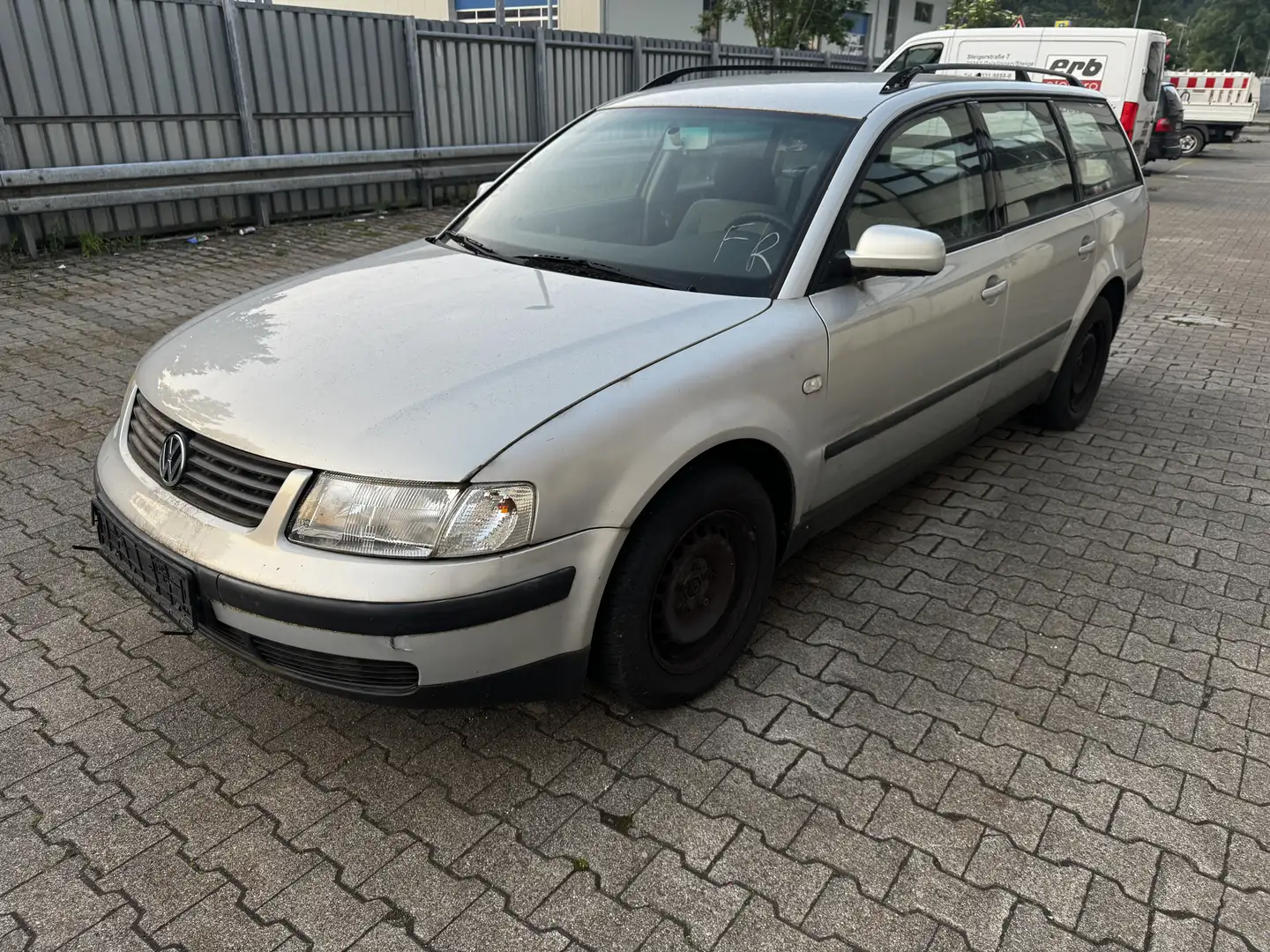 Volkswagen Passat 1.8 5V Comfortline Zilver - 2