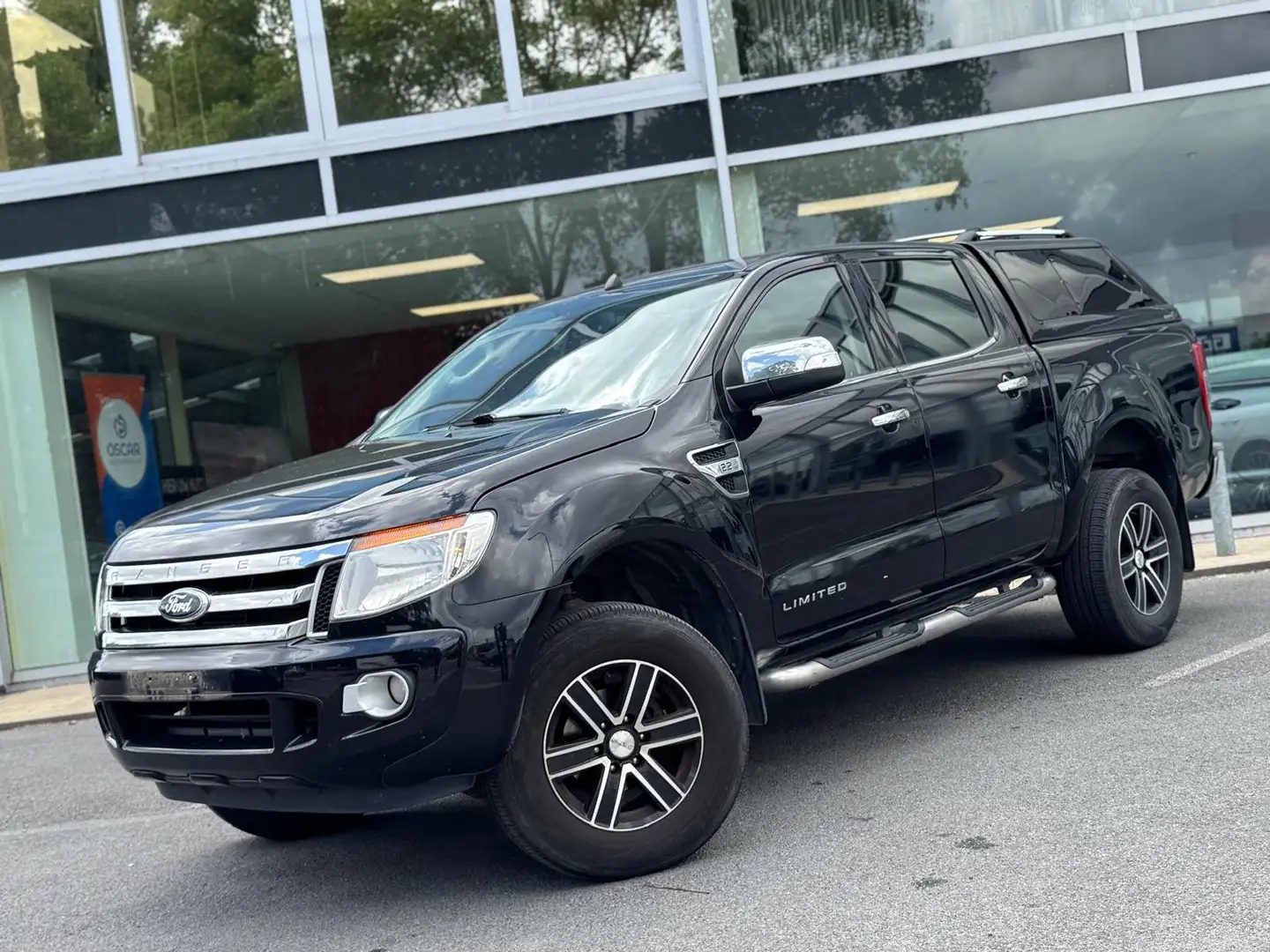 Ford Ranger 2.2 TDCi Limited / BTW AFTREK. / TVA DEDUC. / Negro - 1