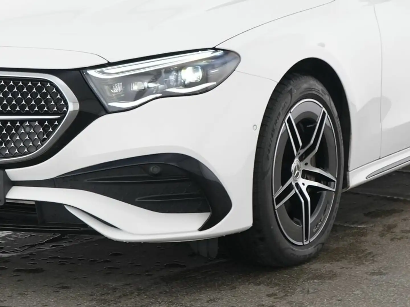 Mercedes-Benz E 300 E 300 de 4M T AMG PLUs/Pano/Airmatic/AHK/Night Weiß - 2